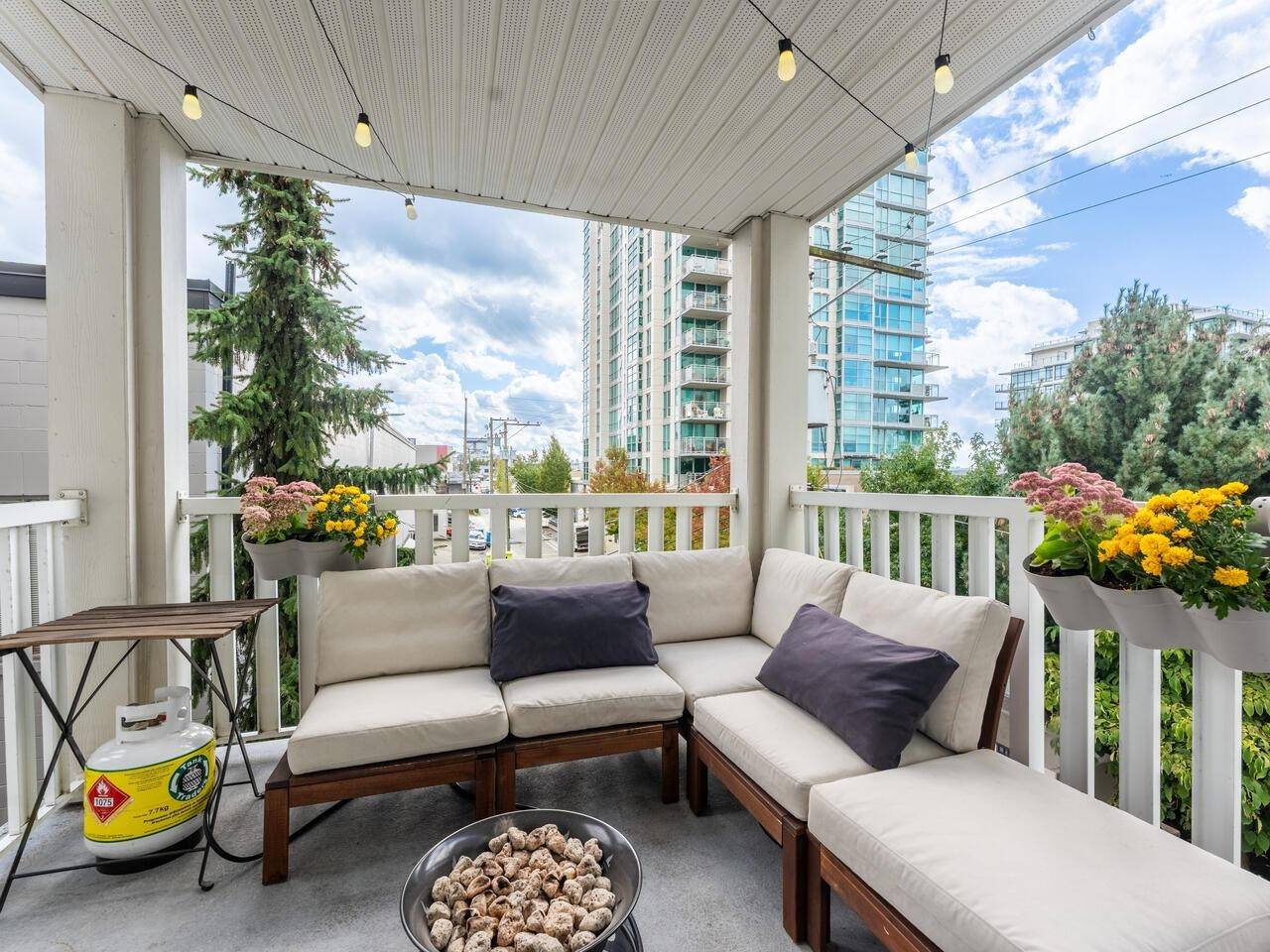North Vancouver, BC V7L 1B2,147 E 1st ST #218
