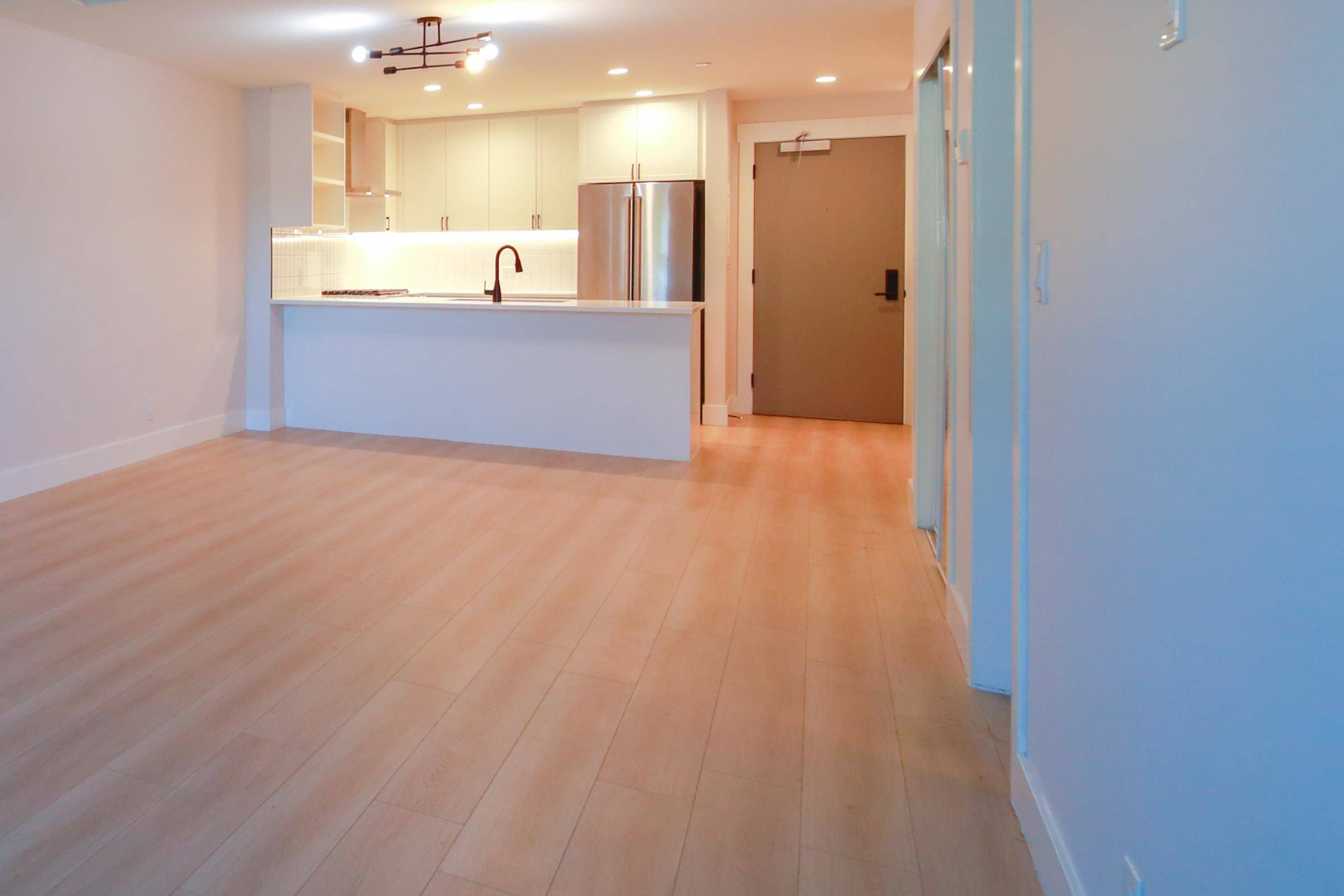 Maple Ridge, BC V2X 3J1,22265 Dewdney Trunk RD #102