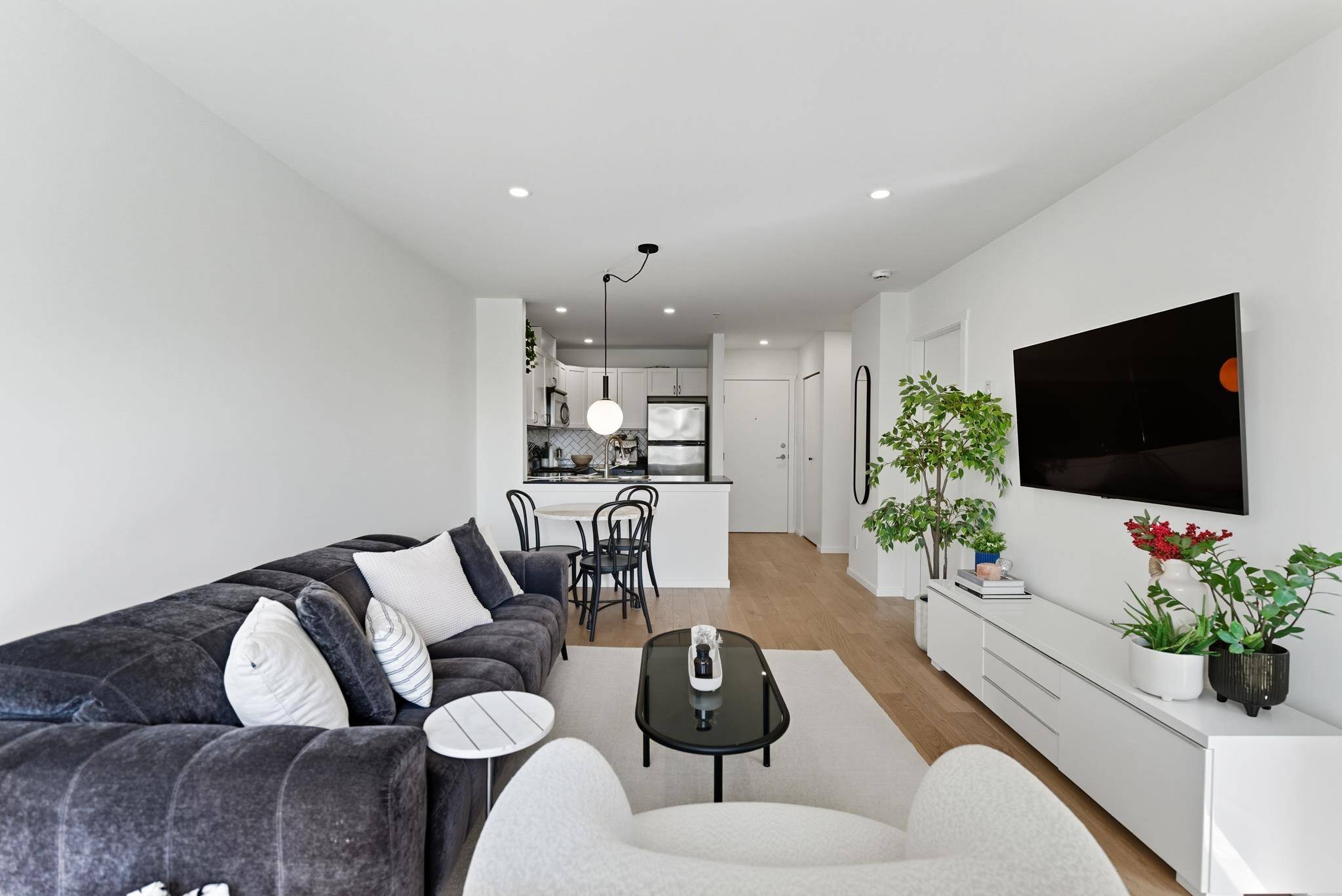 New Westminster, BC V3L 0B5,315 Knox ST #412