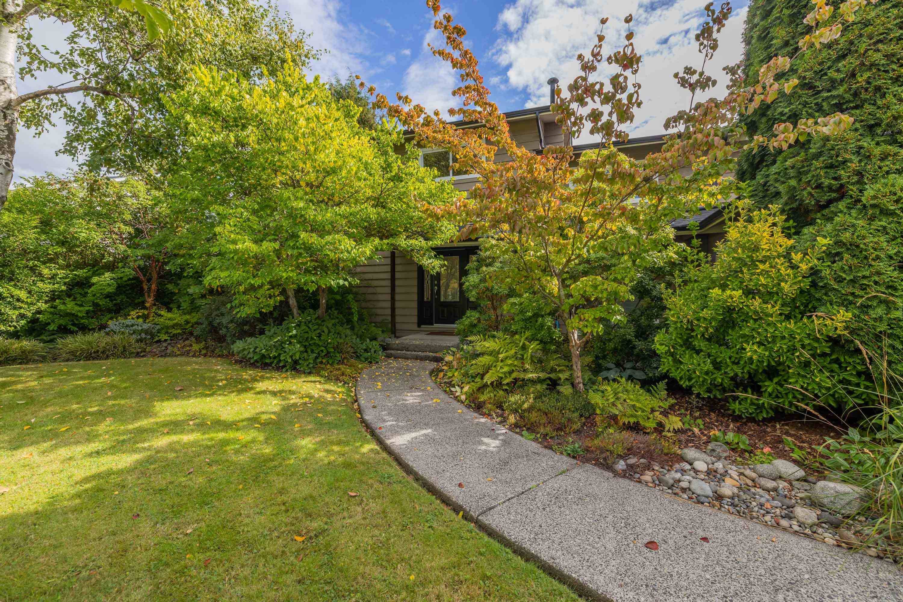 Delta, BC V4K 2H2,5164 Central AVE