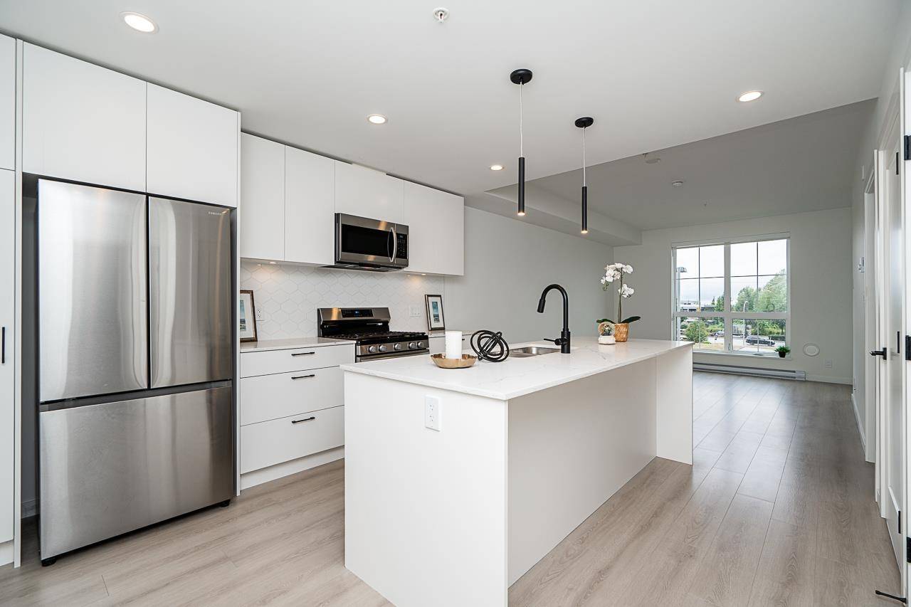 Langley, BC V2Y 3Z2,20078 85 AVE #A211