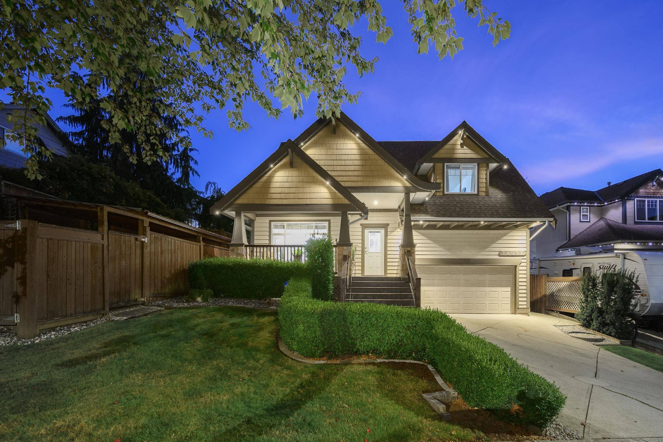 Maple Ridge, BC V2W 1Z3,24092 Mcclure DR