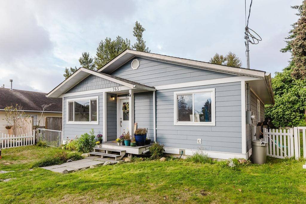 Gibsons, BC V0N 1V9,765 Cascade CRES