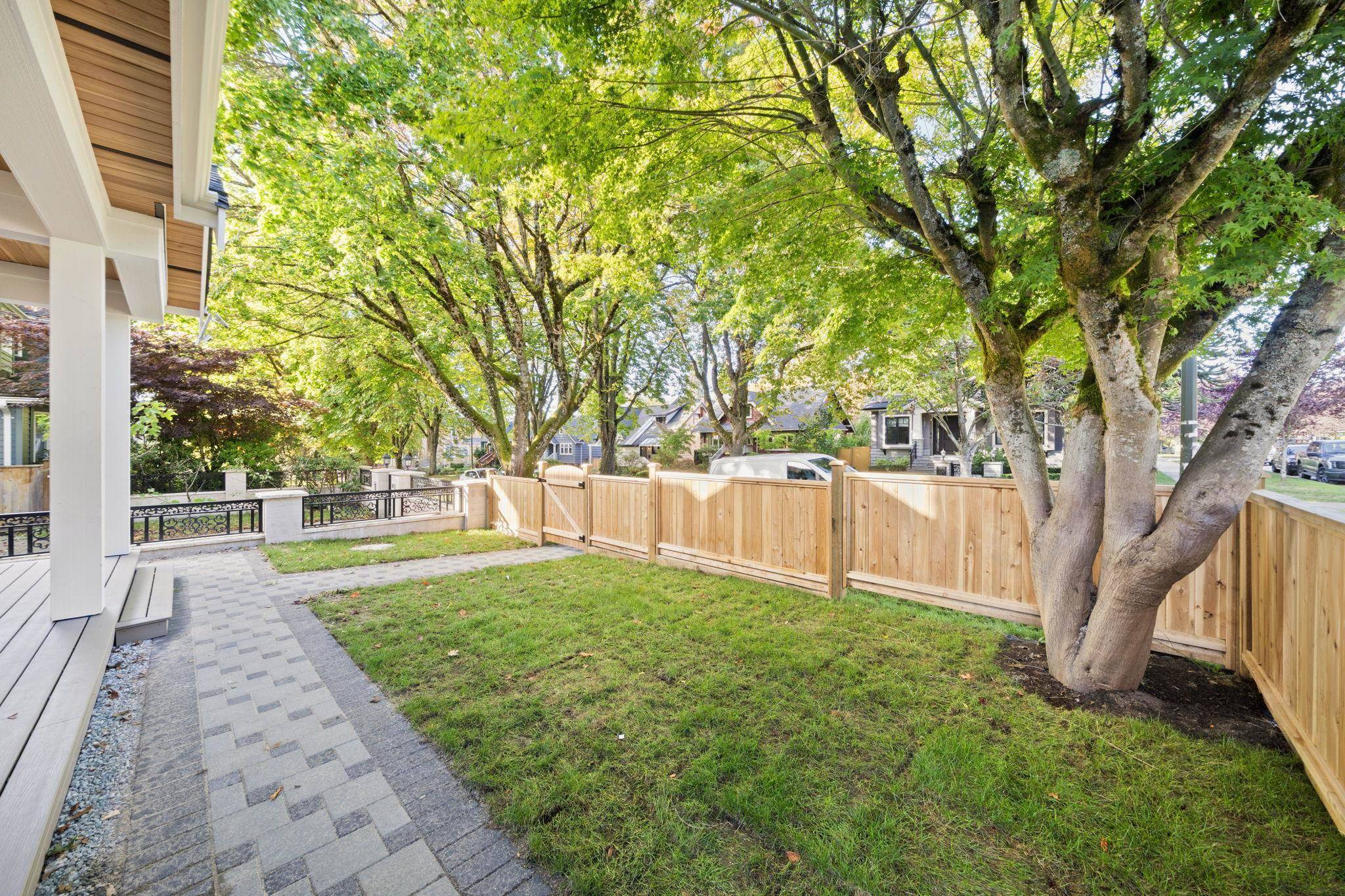 Vancouver, BC V6S 1L2,3904 W 23rd AVE