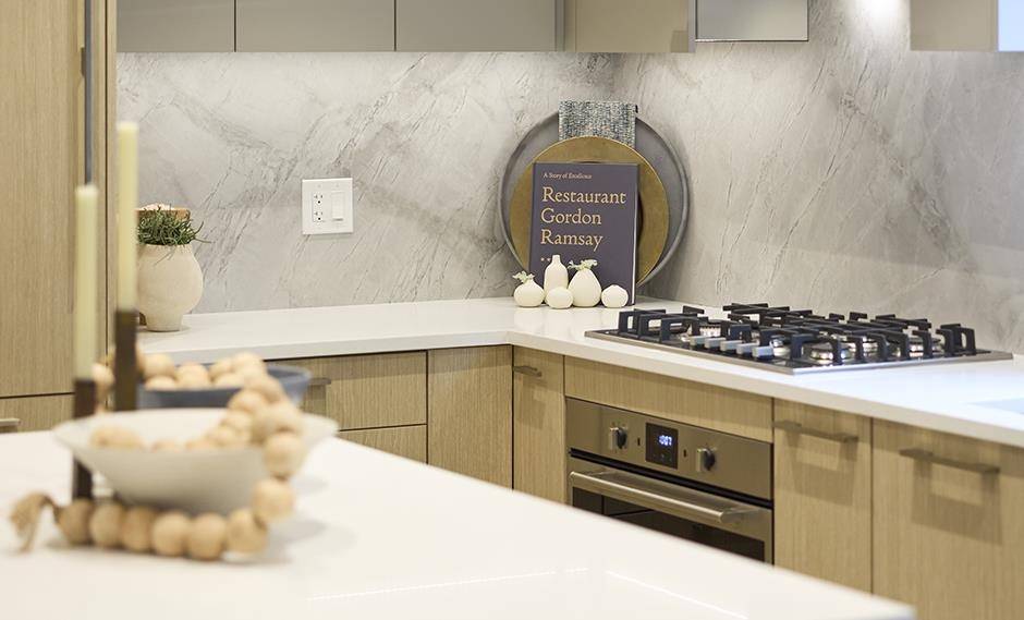 Burnaby, BC V5H 2P4,5860 Olive AVE #1609