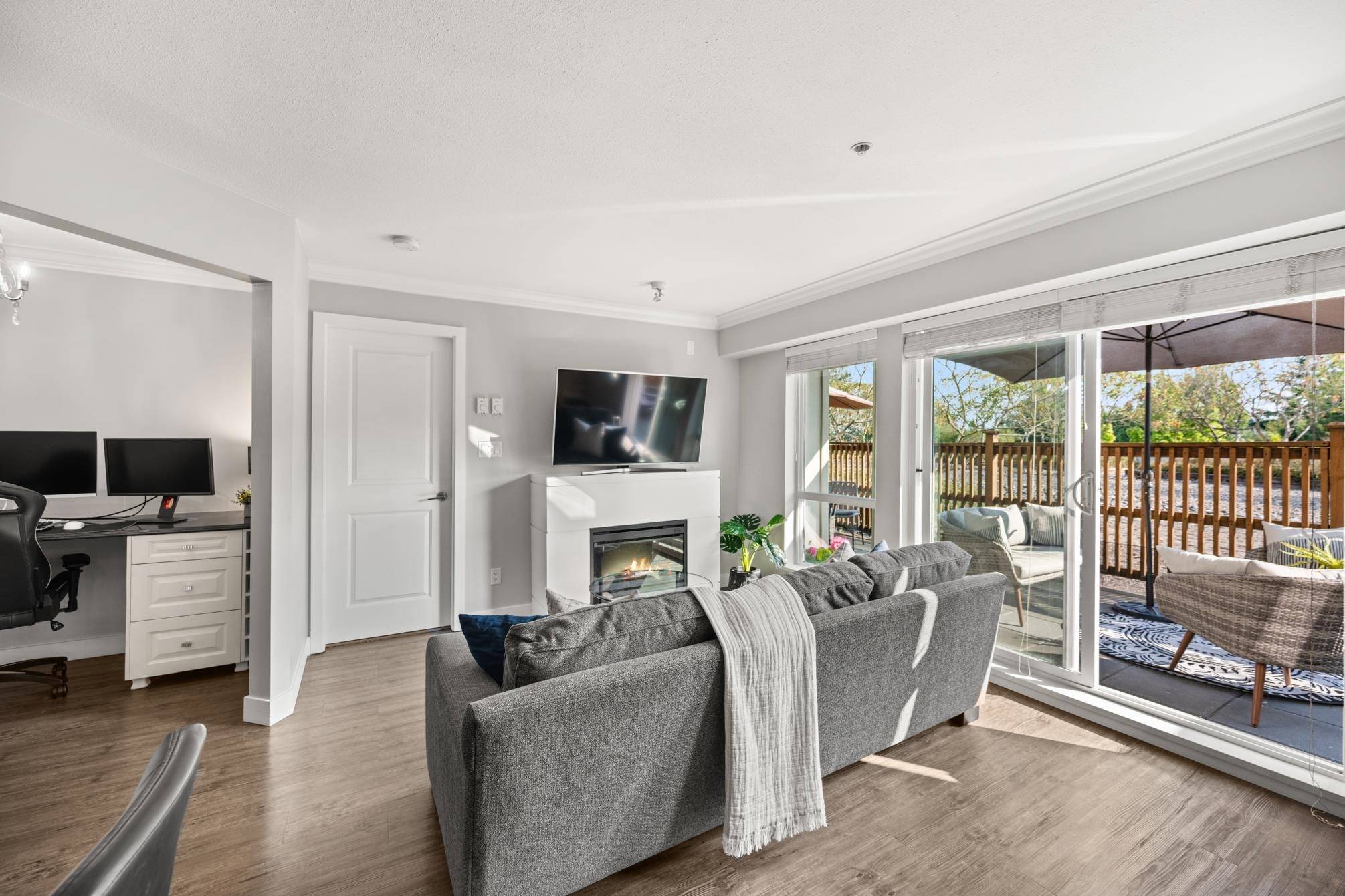 Surrey, BC V3S 2L5,15735 Croydon DR #209