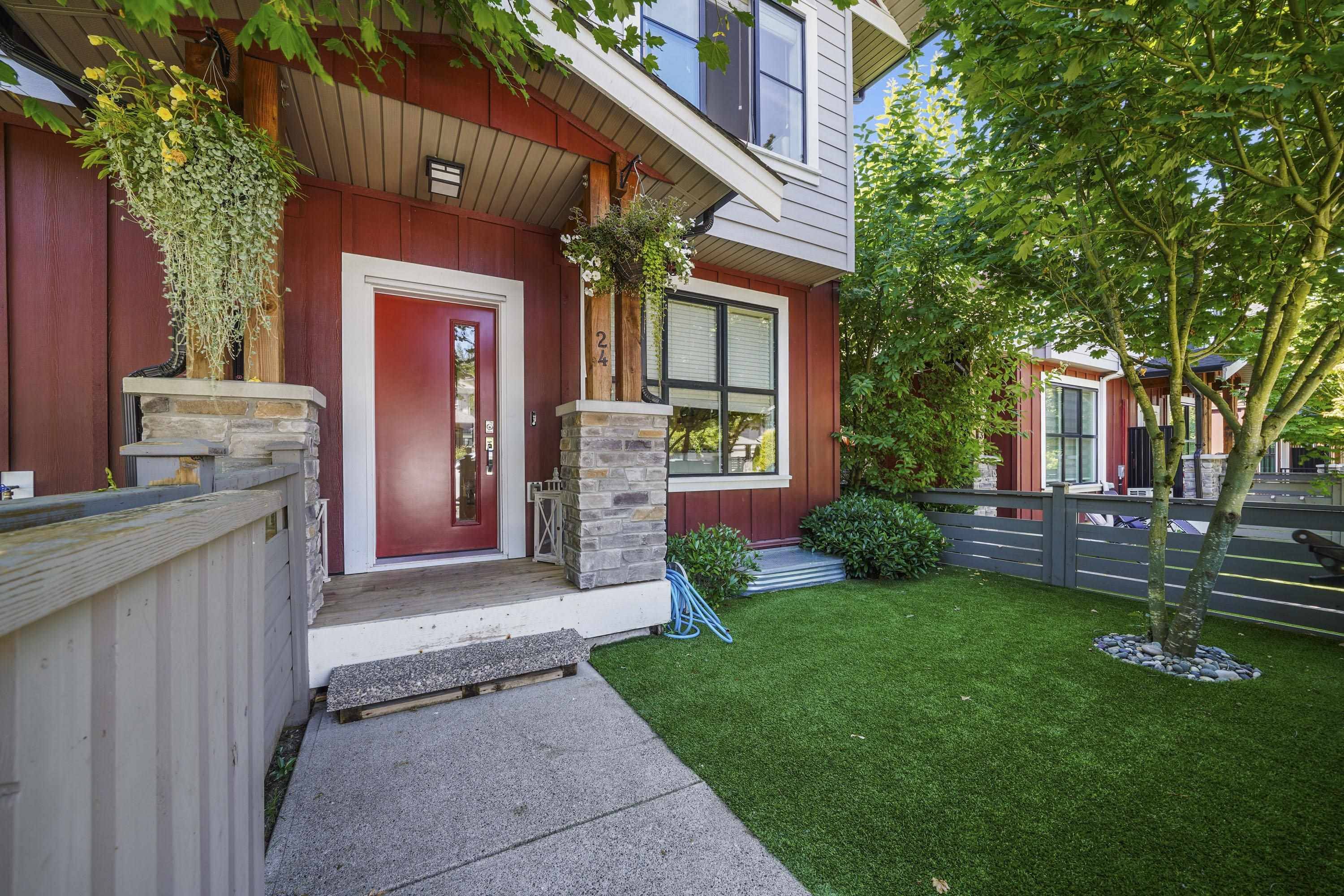 Maple Ridge, BC V4R 0G6,13260 236 ST #24