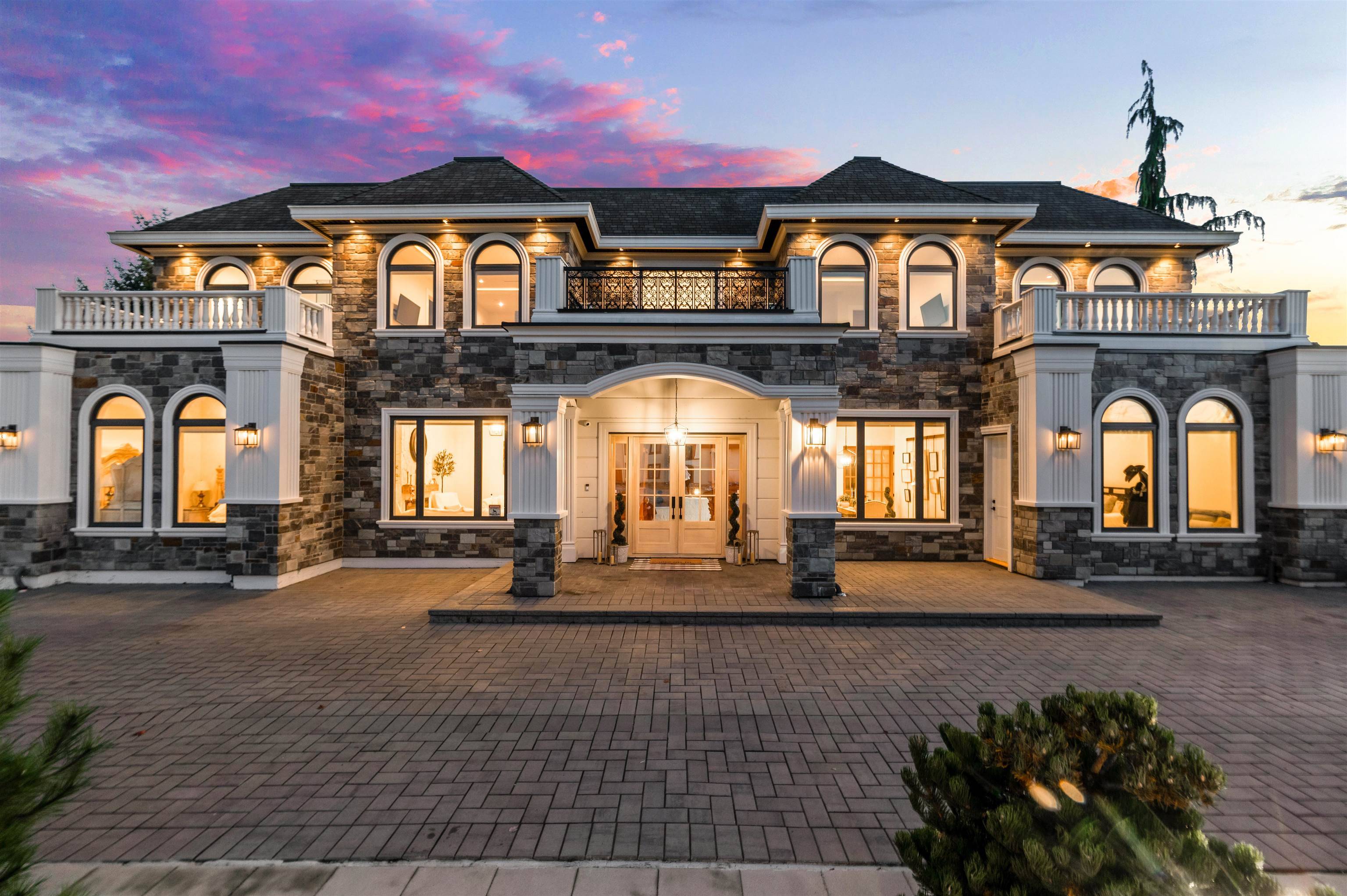 Richmond, BC V6Y 1L3,11566 Blundell RD