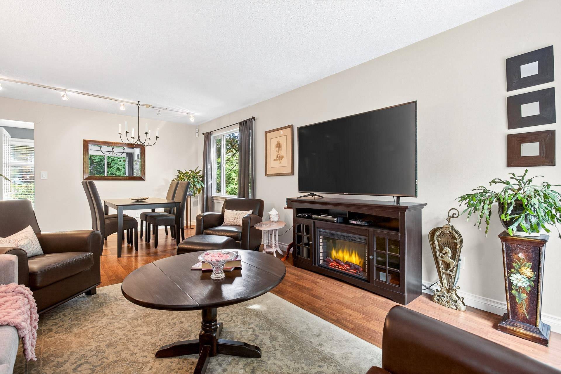 Coquitlam, BC V3C 4R2,1000 Hoy ST