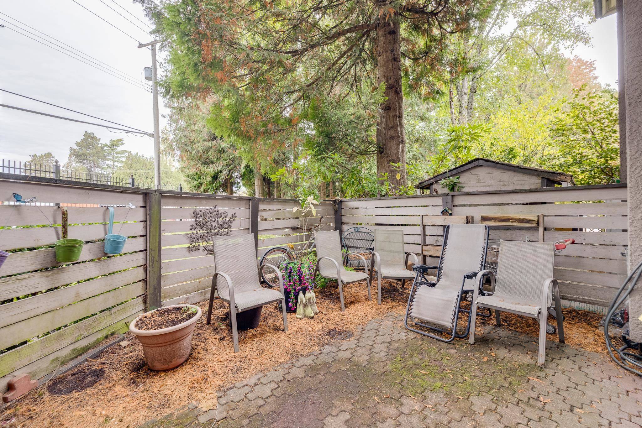 Surrey, BC V3R 6Y2,14834 Holly Park LN
