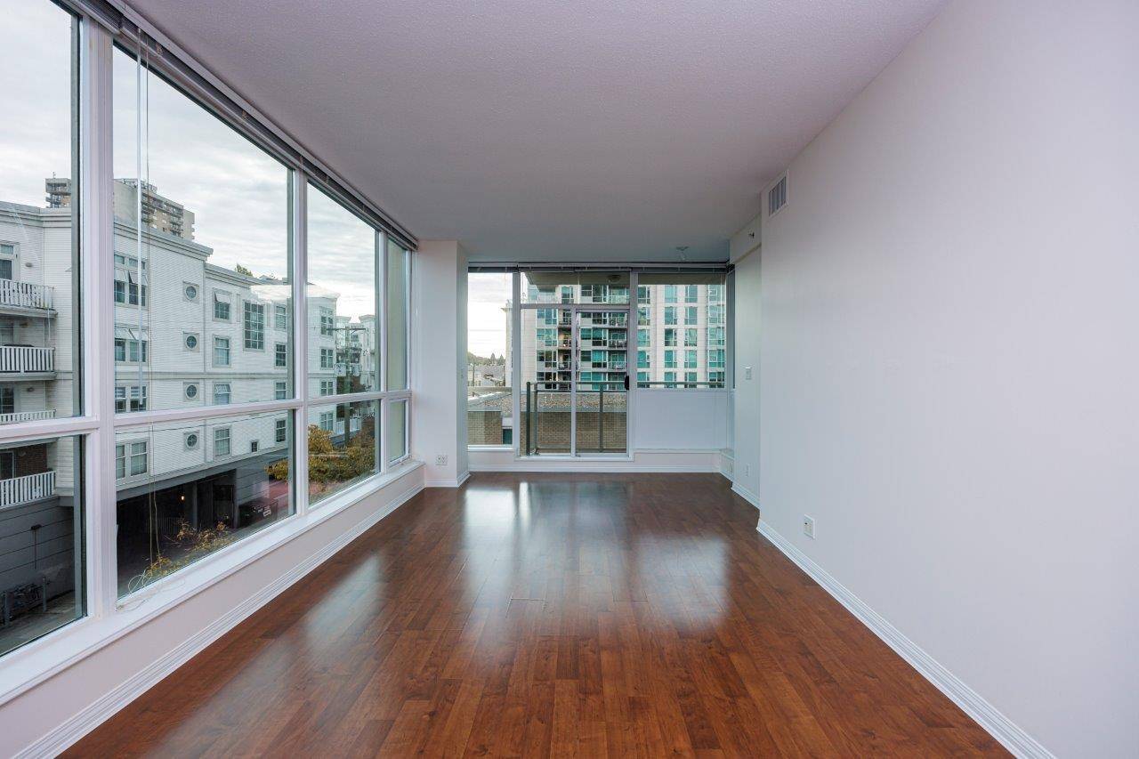 North Vancouver, BC V7L 4X9,138 E Esplanade #501