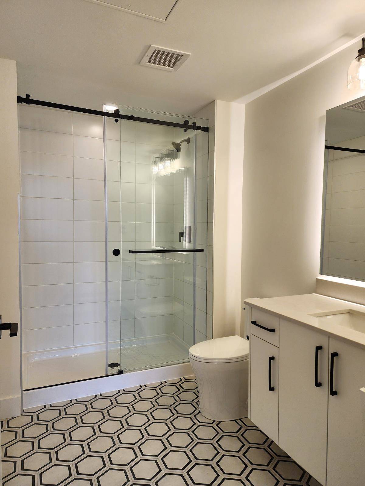 Langley, BC V2Y 3X3,20286 72b AVE #101