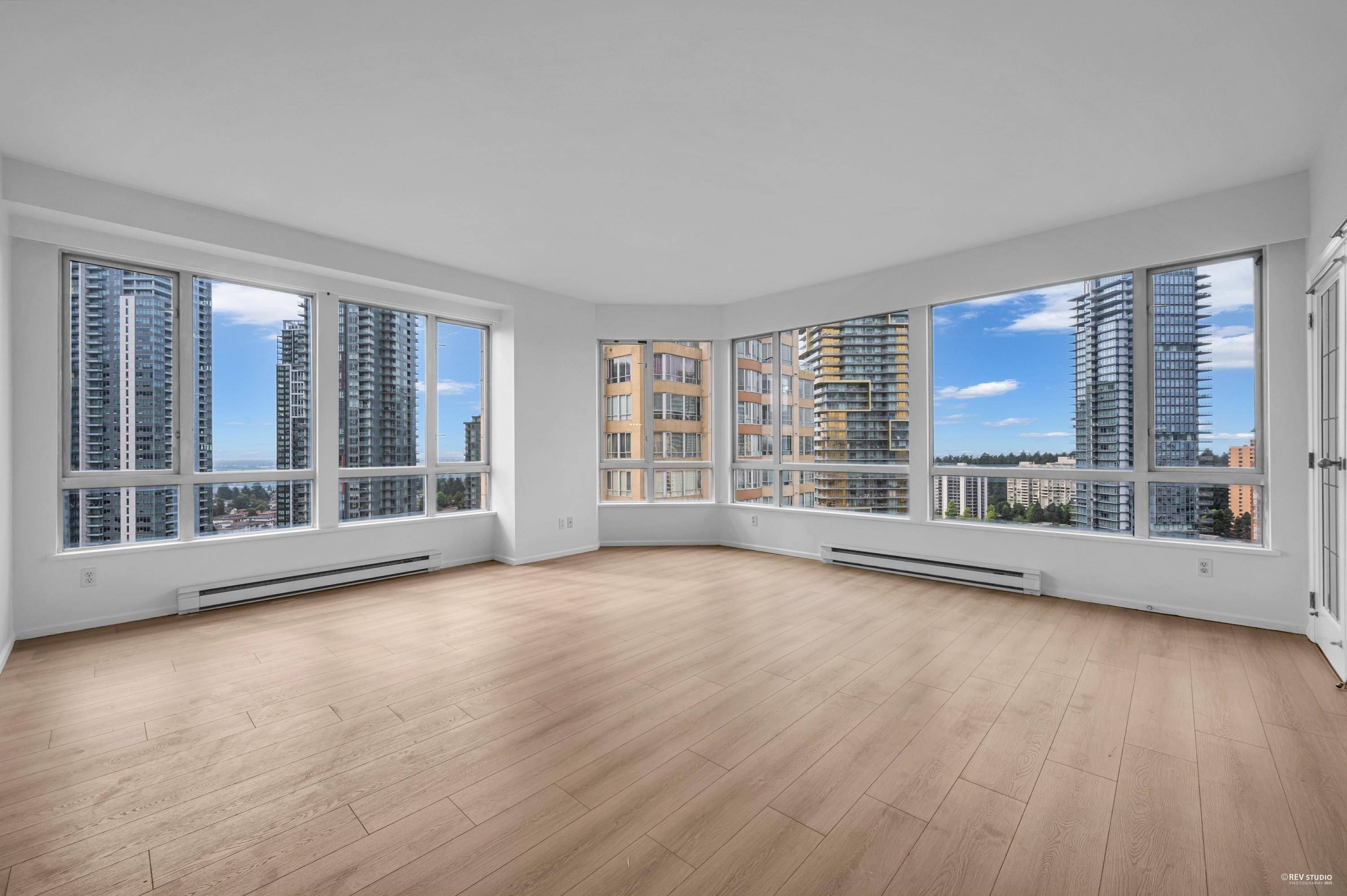 Burnaby, BC V5H 4M8,6220 Mckay AVE #2104