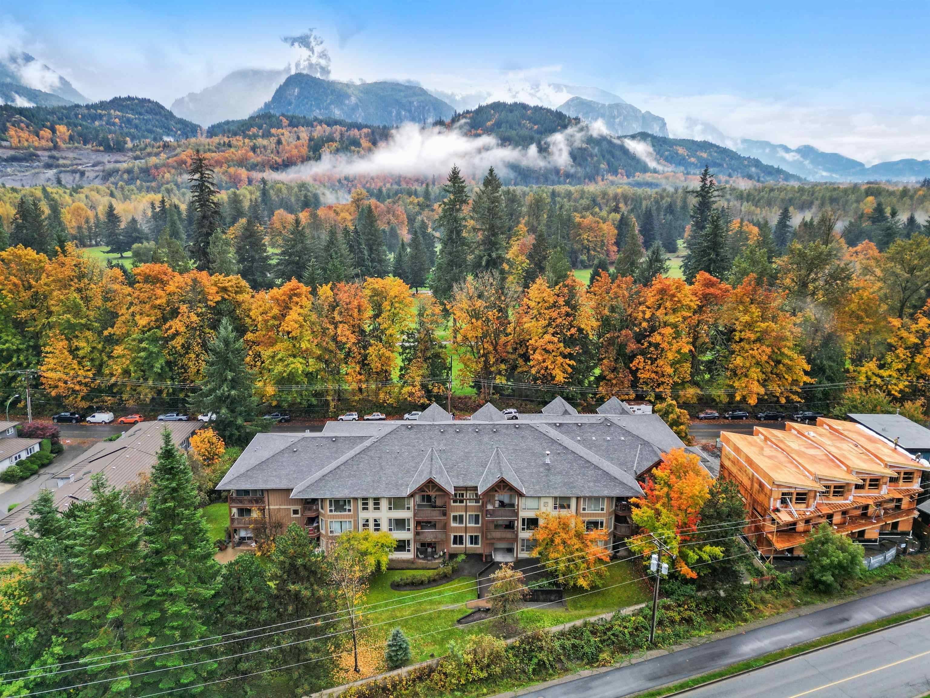 Squamish, BC V8B 0H9,2323 Mamquam RD #208