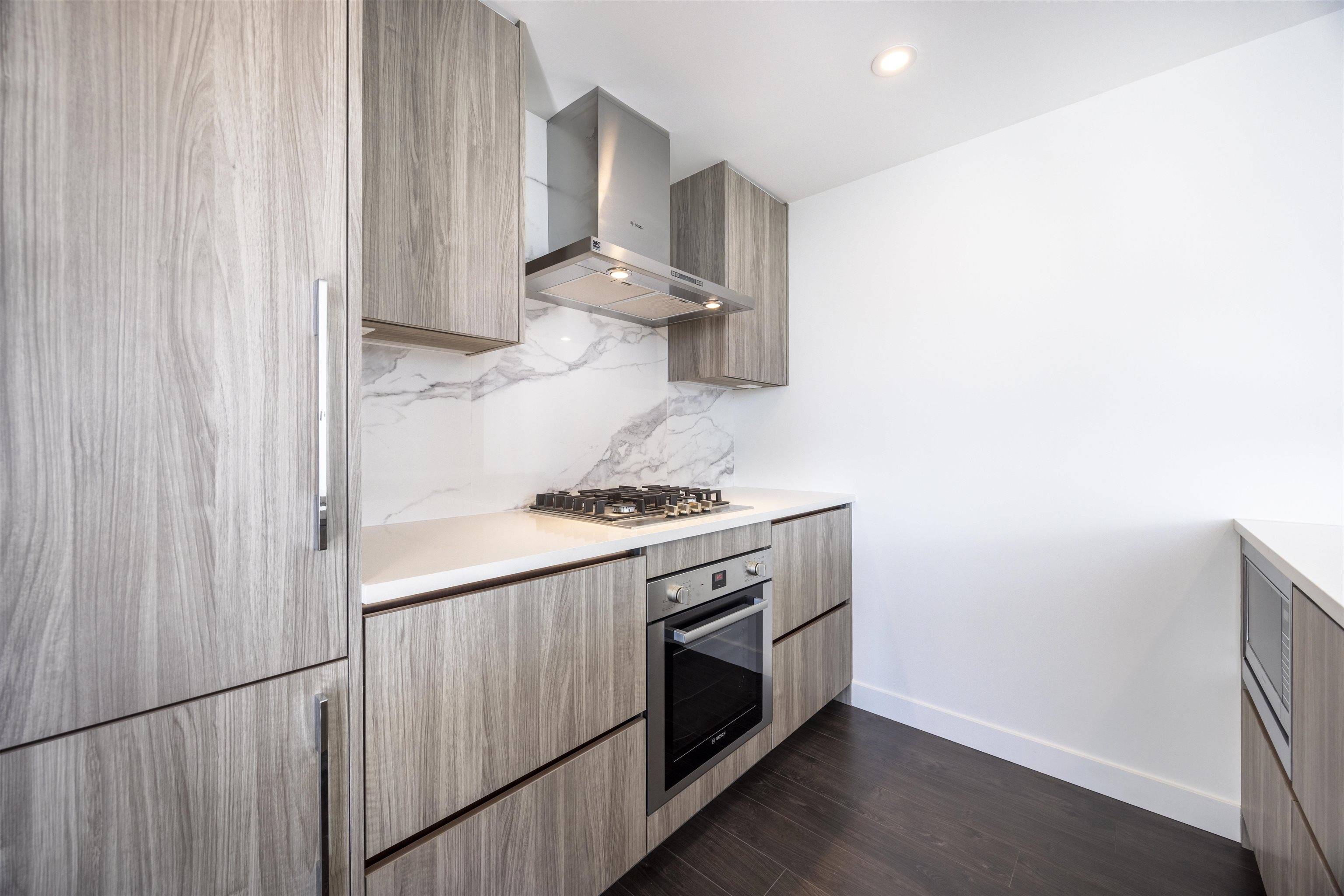 Surrey, BC V3T 0V2,13768 100 AVE #3107