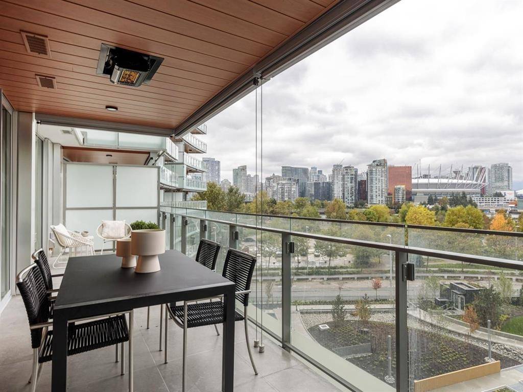 Vancouver, BC V5Y 0N3,1768 Cook ST #911