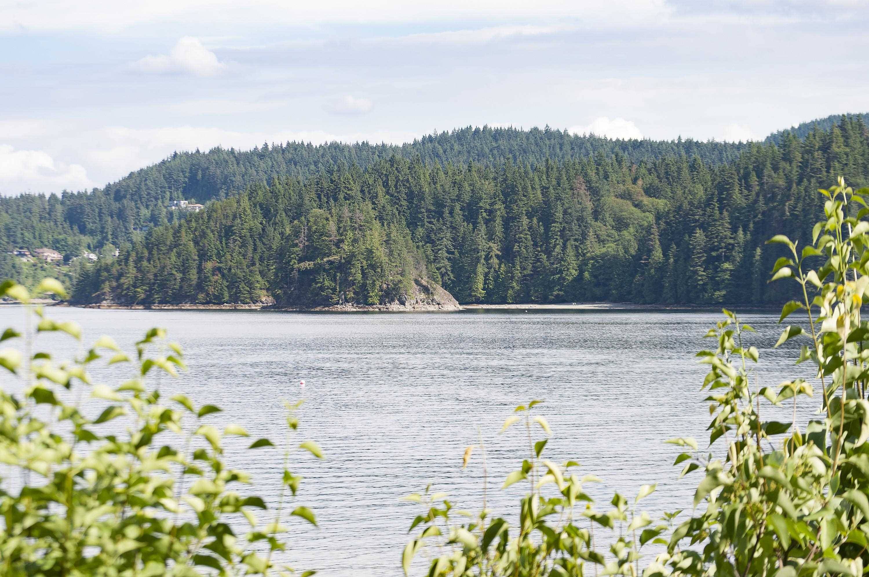 North Vancouver, BC V7G 2T6,5293 Indian River DR