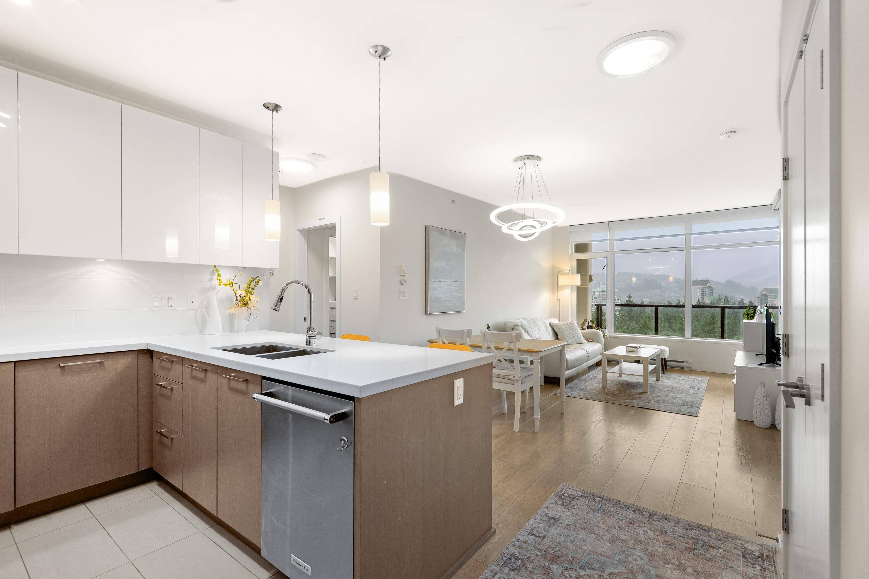 Coquitlam, BC V3B 7L9,3080 Lincoln AVE #2601