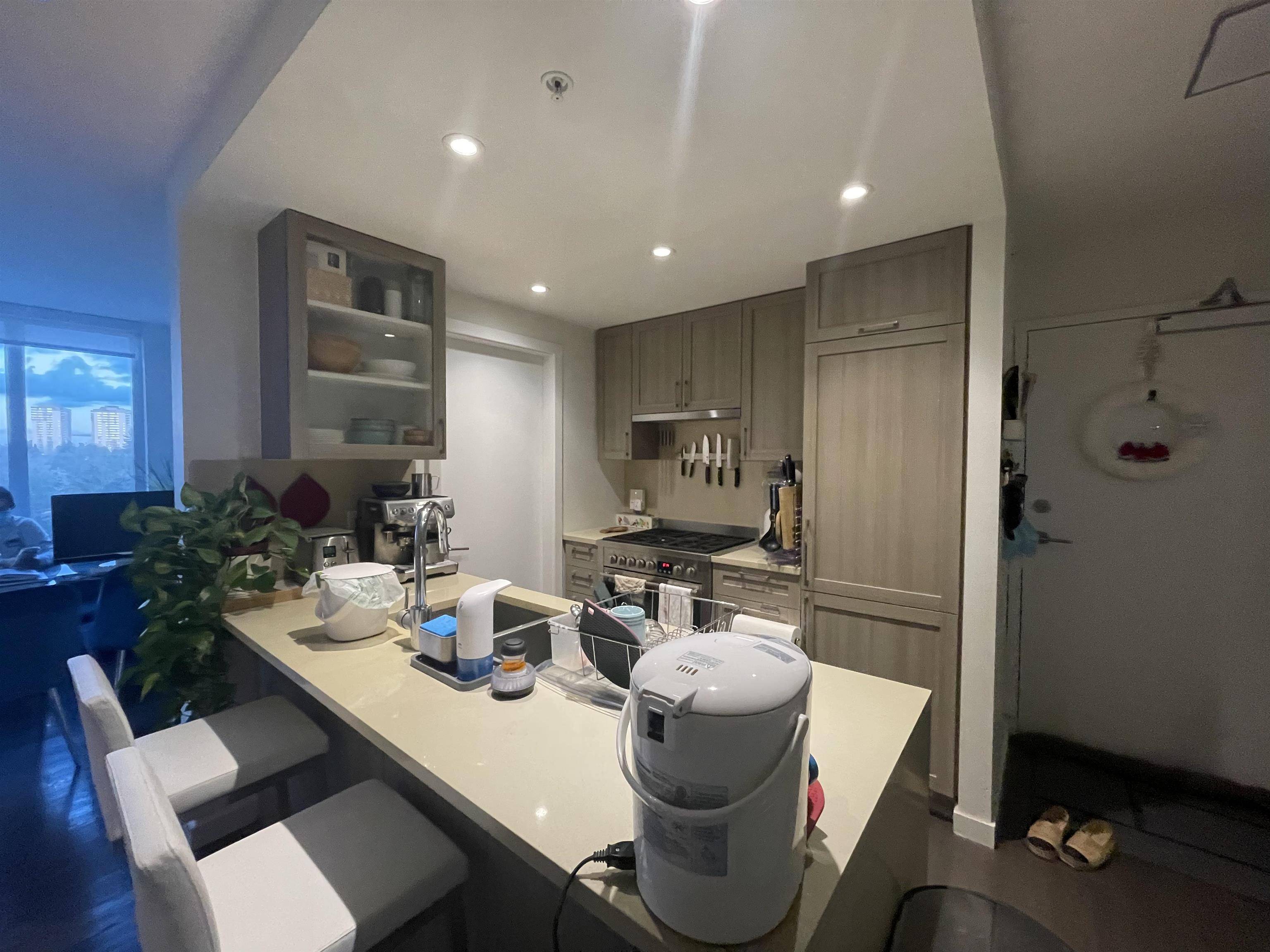 Vancouver, BC V5R 0E3,5515 Boundary RD #954