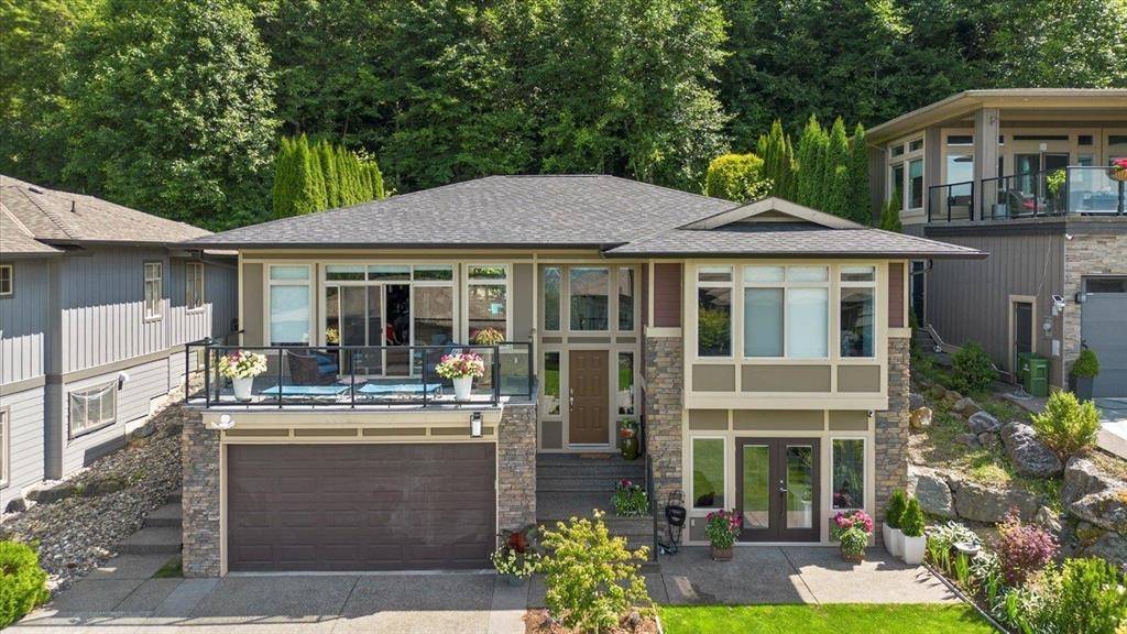 Chilliwack, BC V4Z 1K7,51075 Falls CT #214