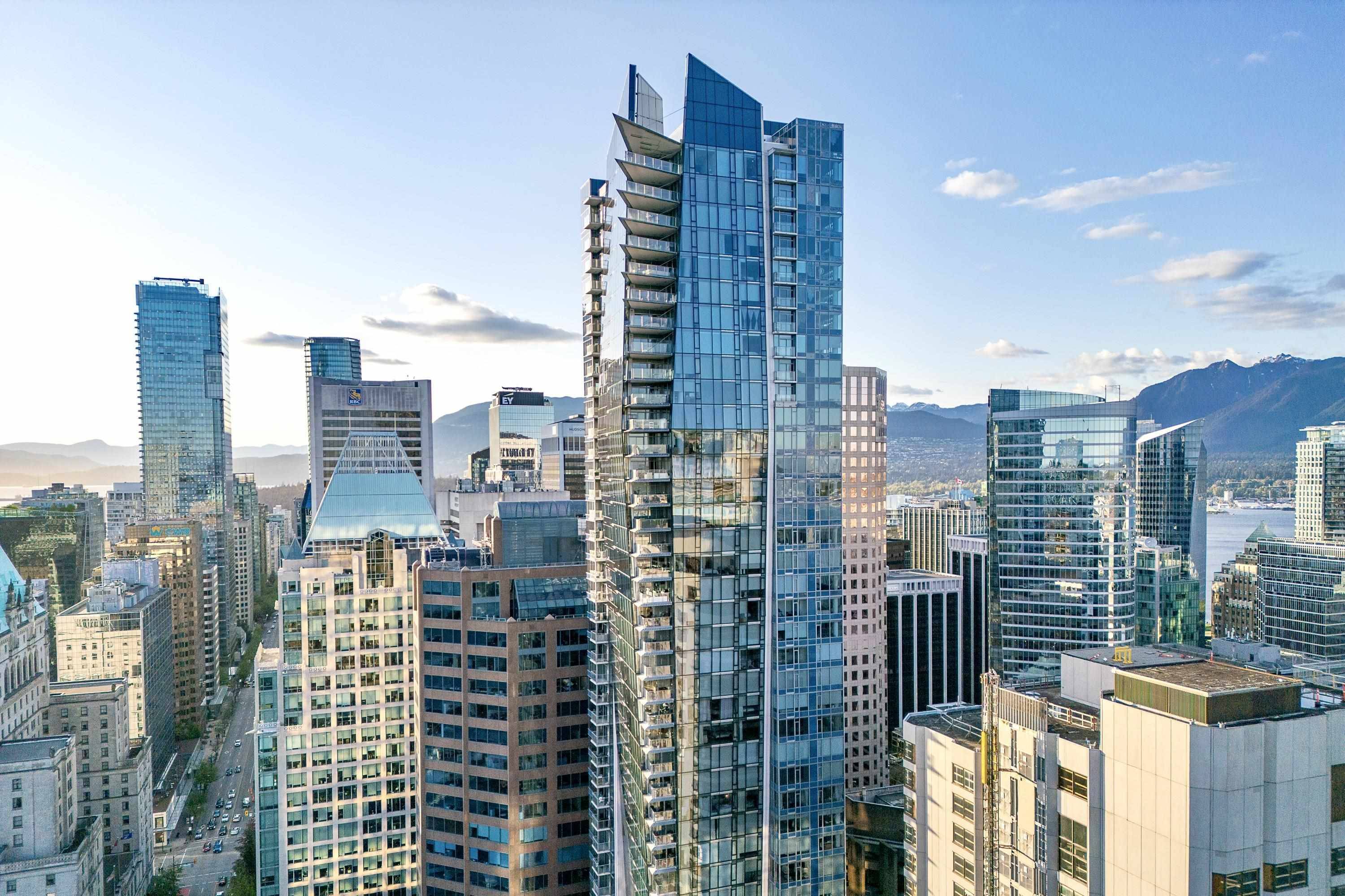 Vancouver, BC V6C 0B5,667 Howe ST #2902