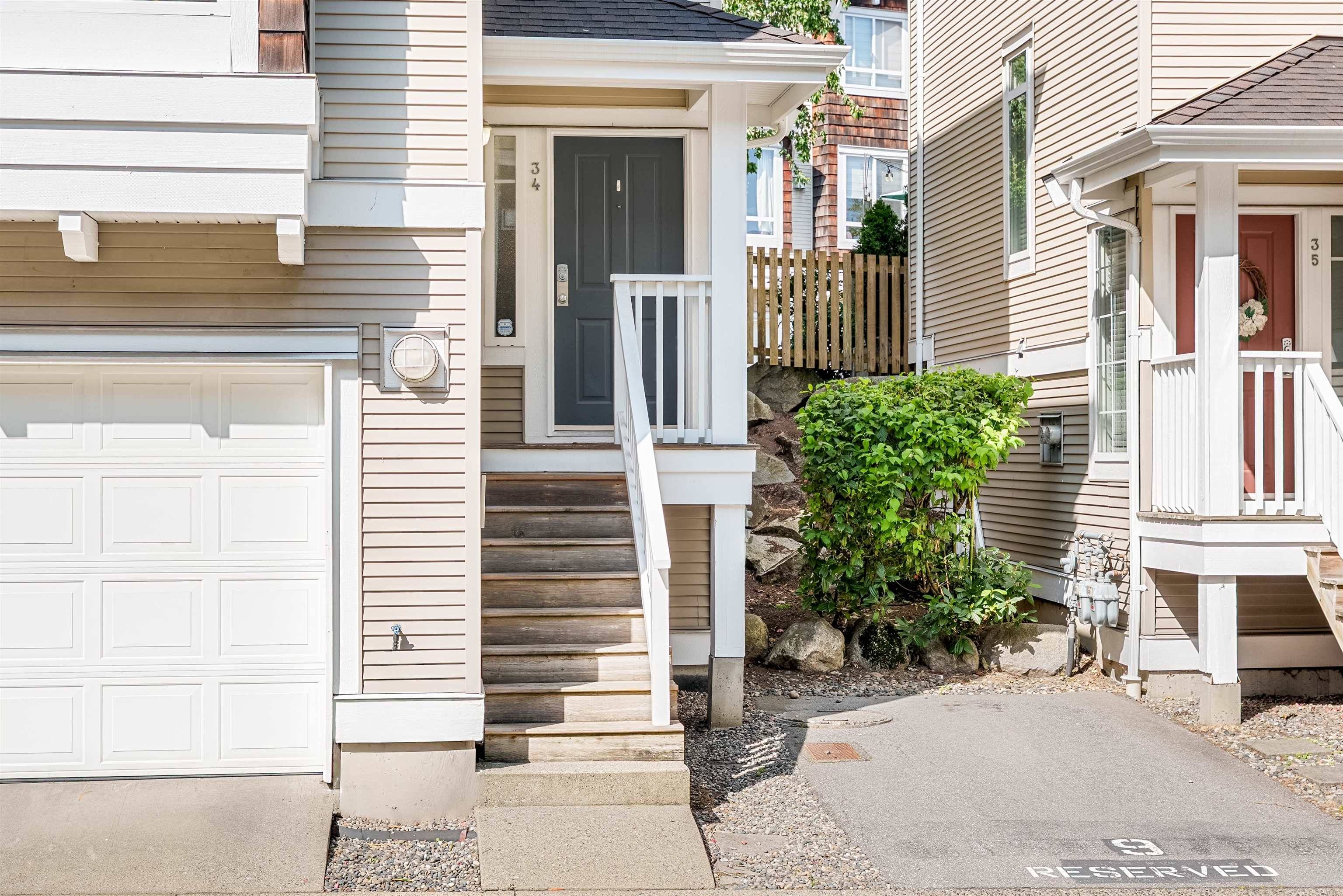 Surrey, BC V3S 9G3,15030 58 AVE #34