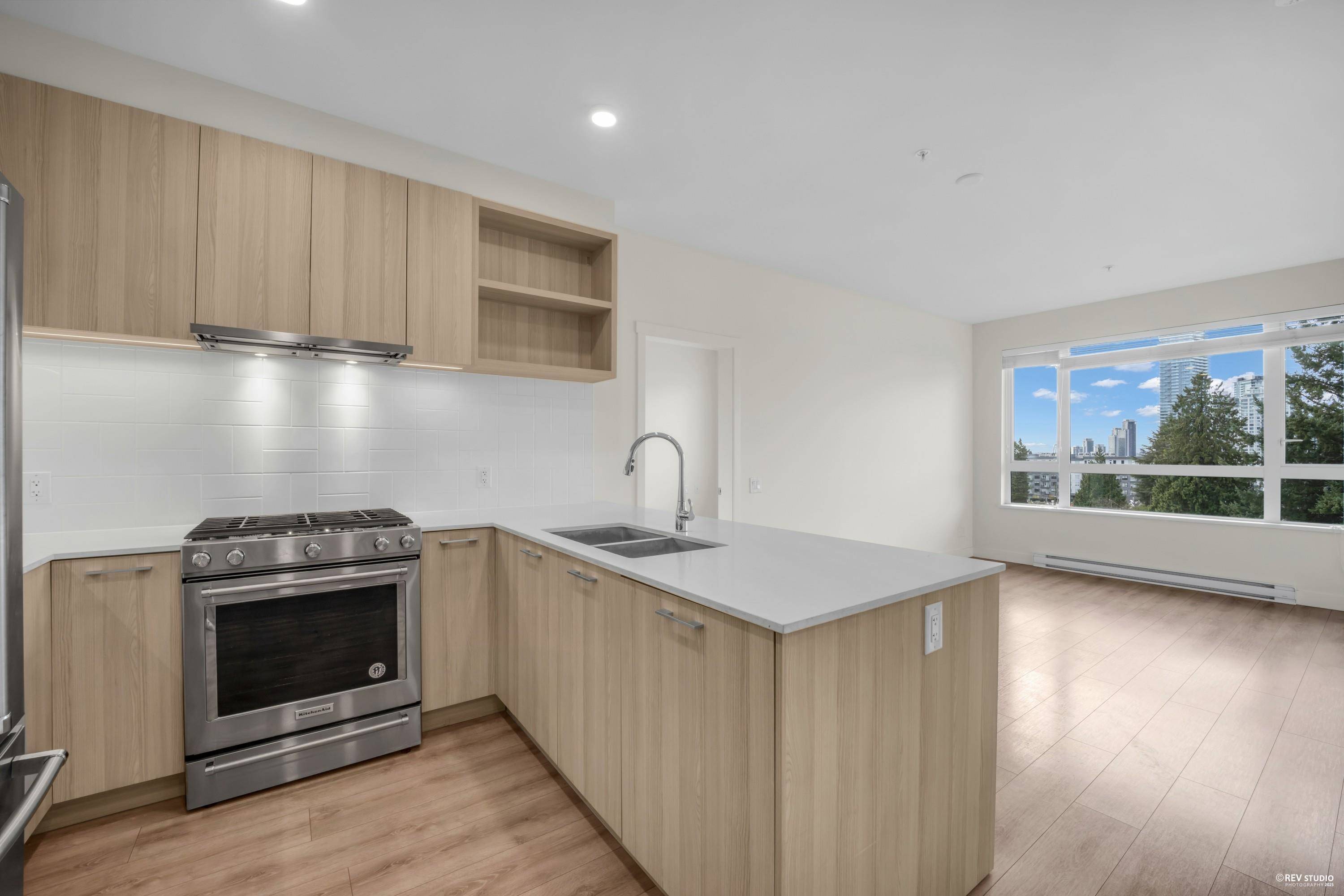 Coquitlam, BC V3J 0L4,721 Anskar CT #602