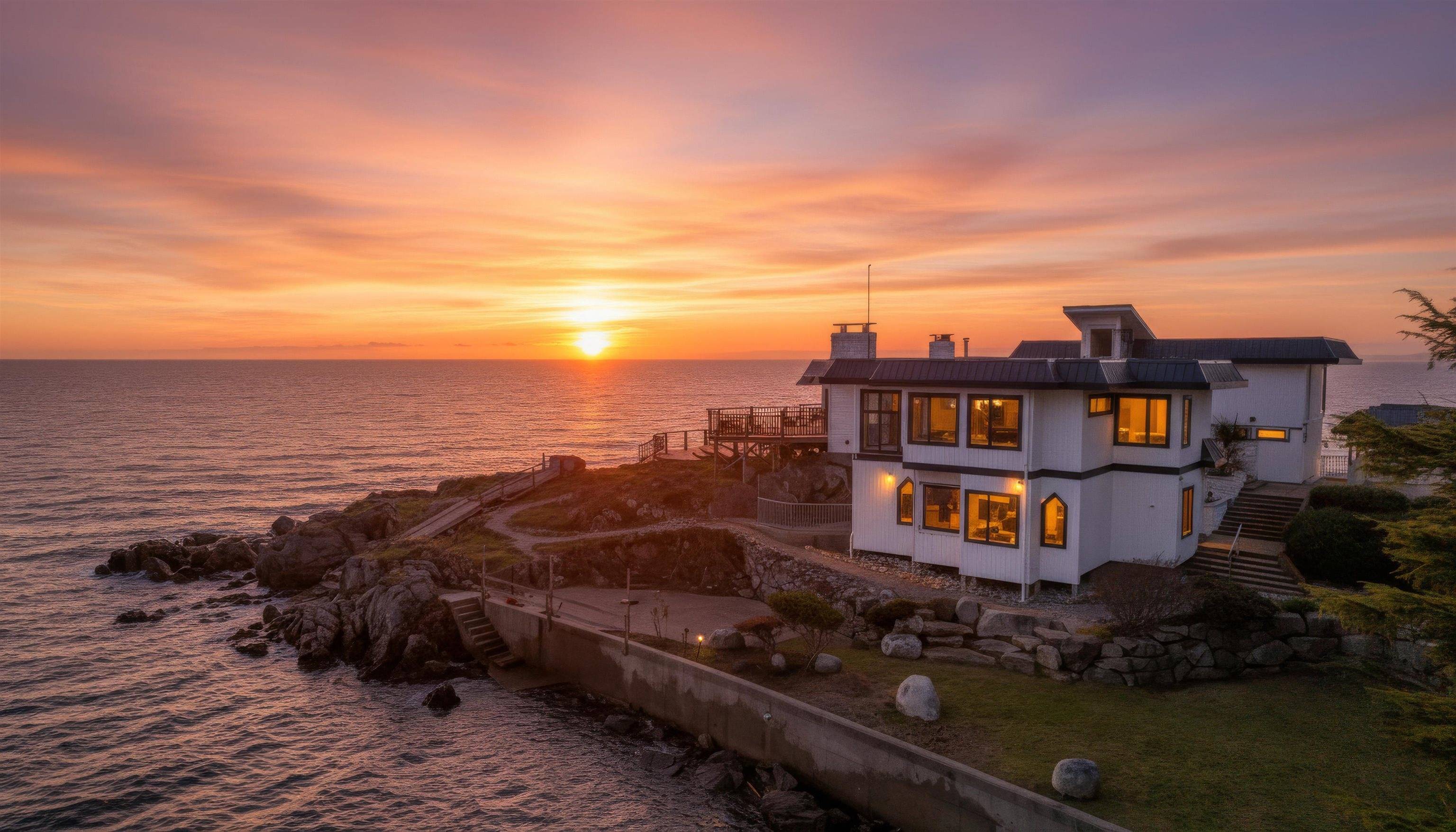 Sechelt, BC V7Z 0N2,5482 Hill RD