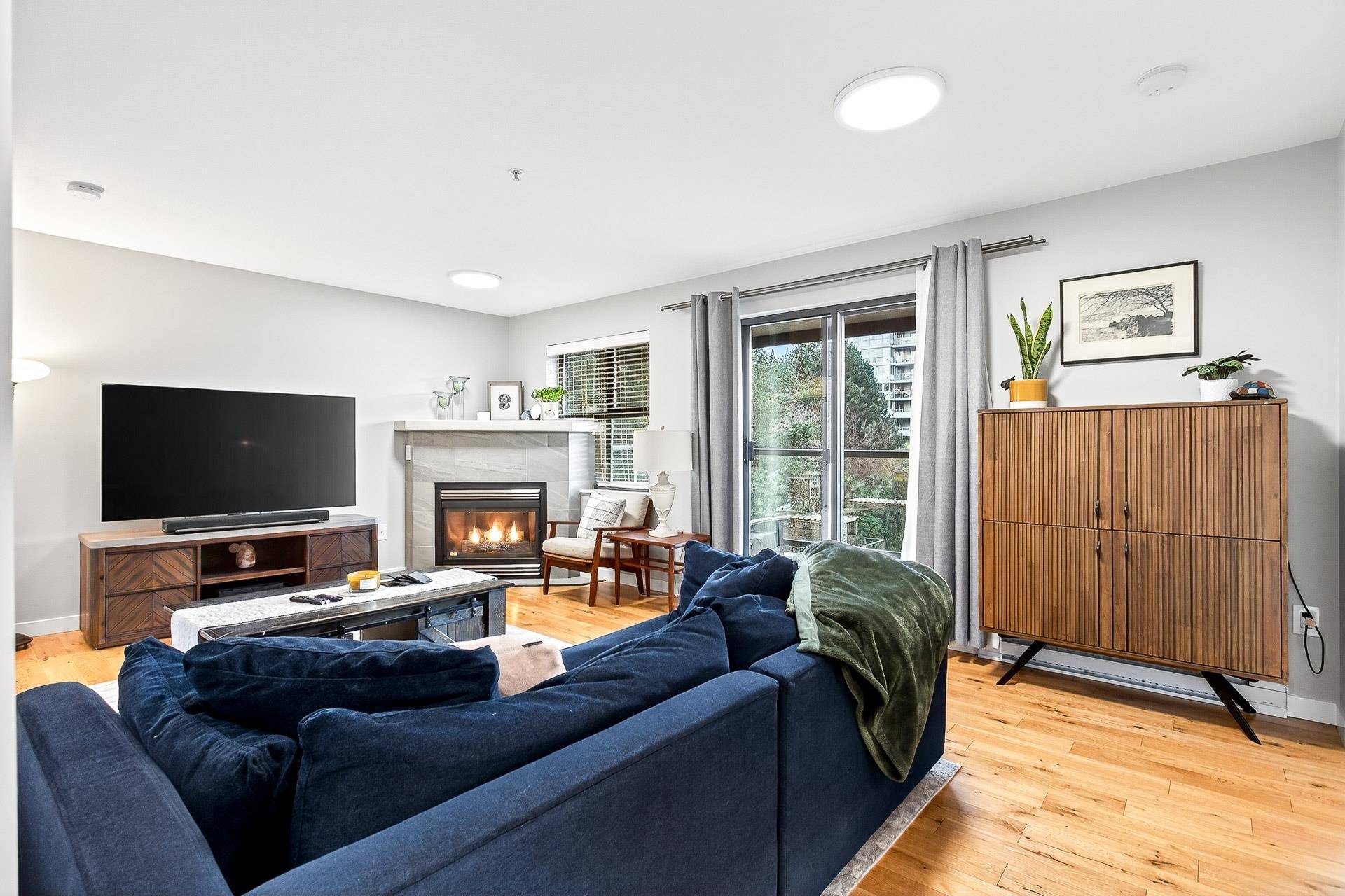 Port Moody, BC V3H 5C6,260 Newport DR #403