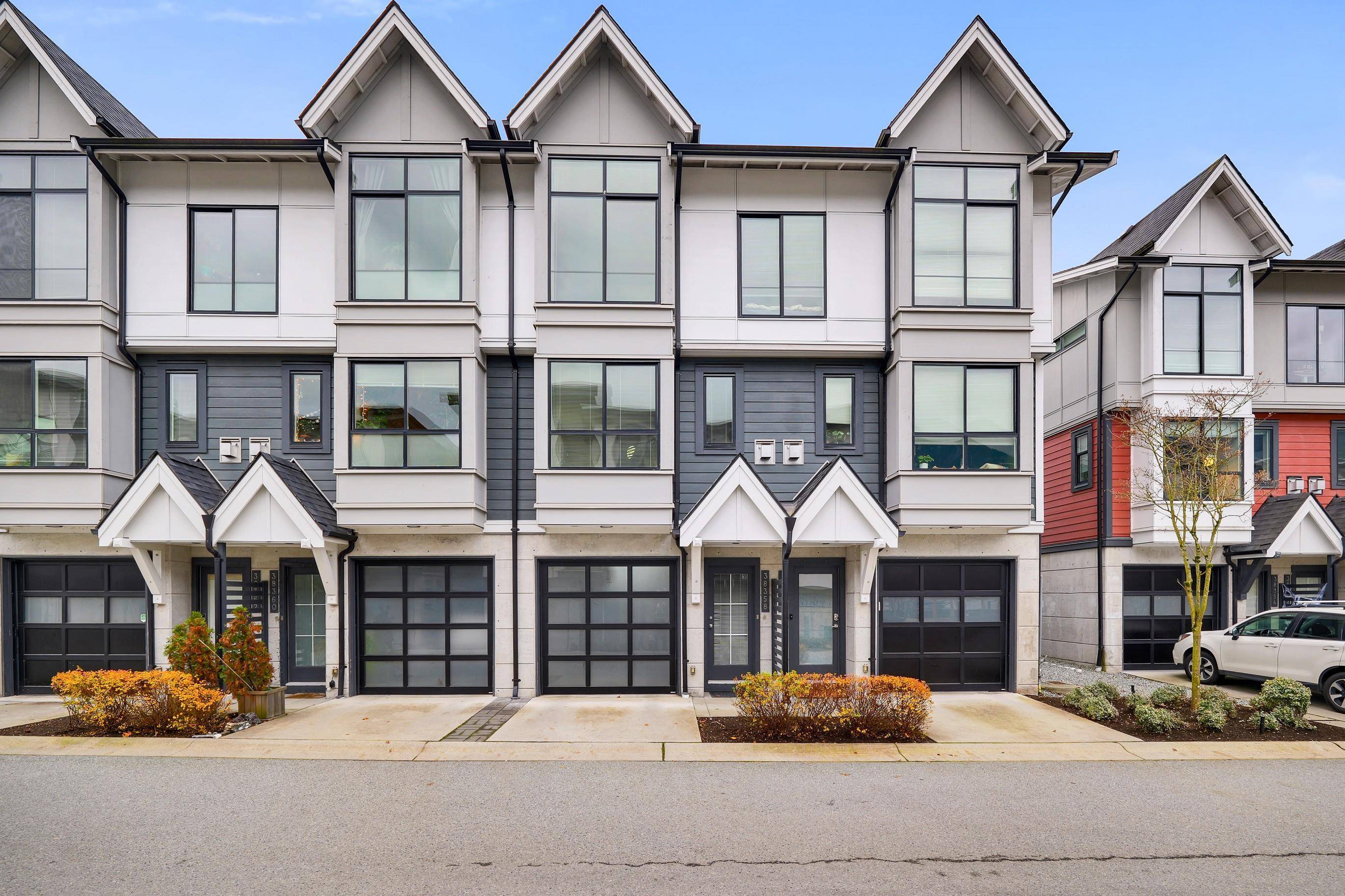 Squamish, BC V8B 0V9,38358 Summits View DR