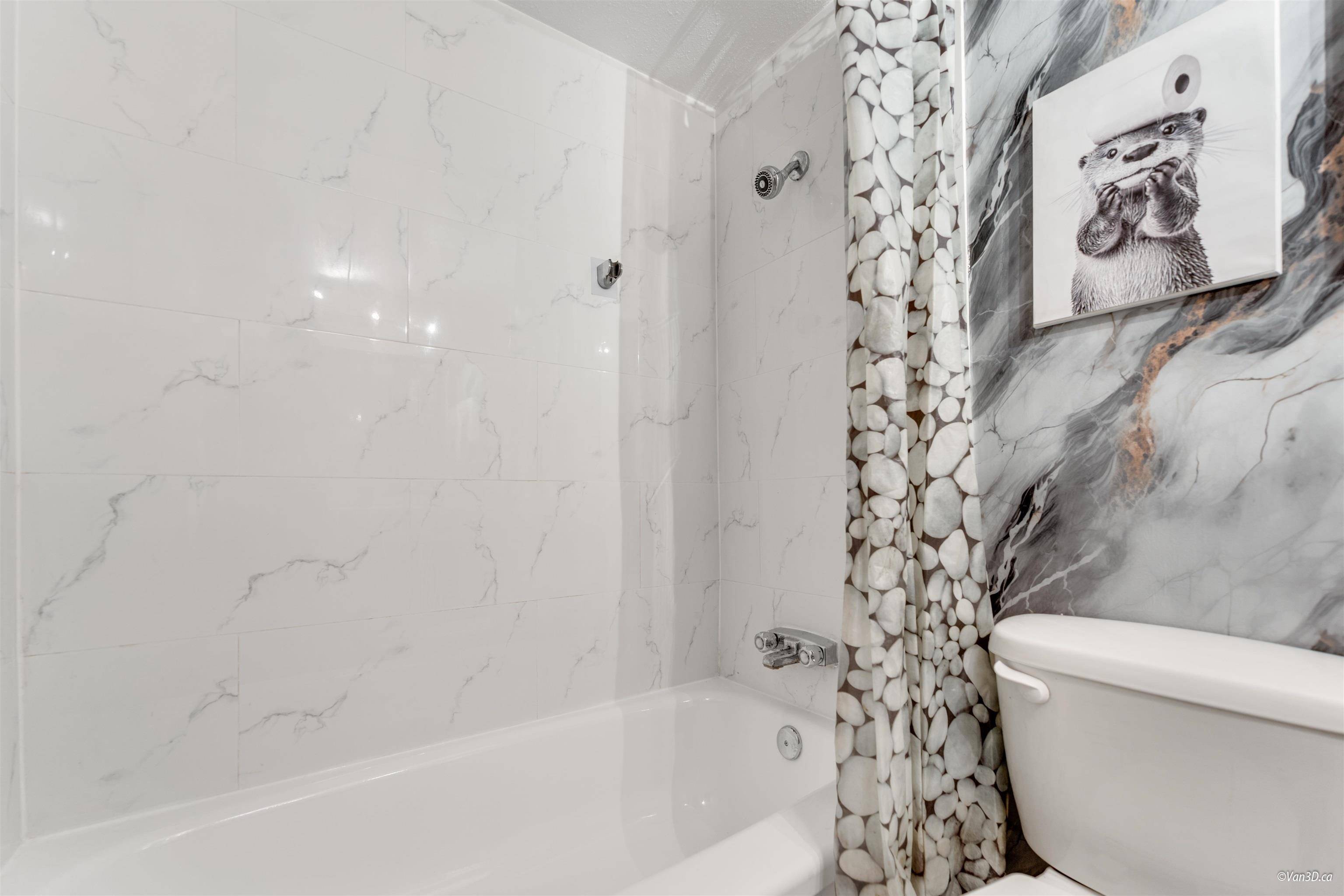 Burnaby, BC V3N 4P6,9867 Manchester #403