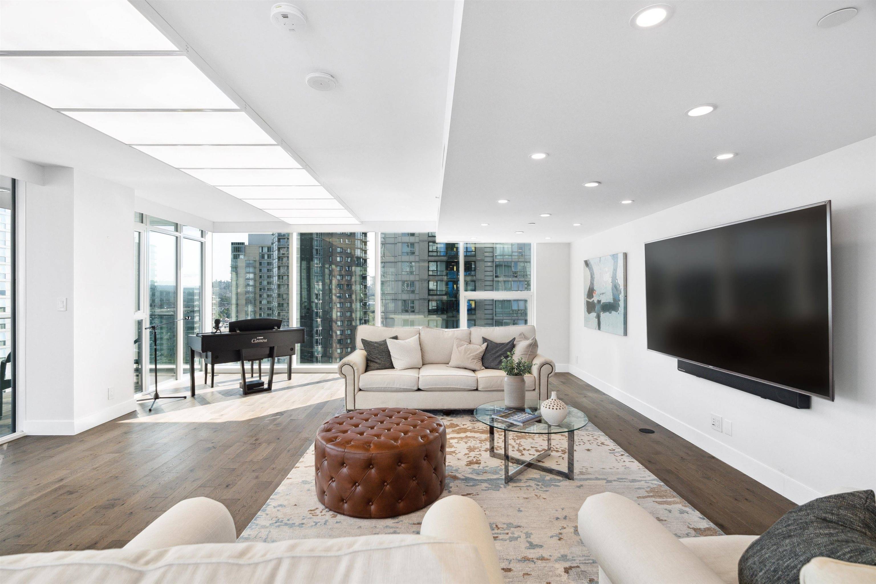 Vancouver, BC V6B 0N4,499 Pacific ST #1701