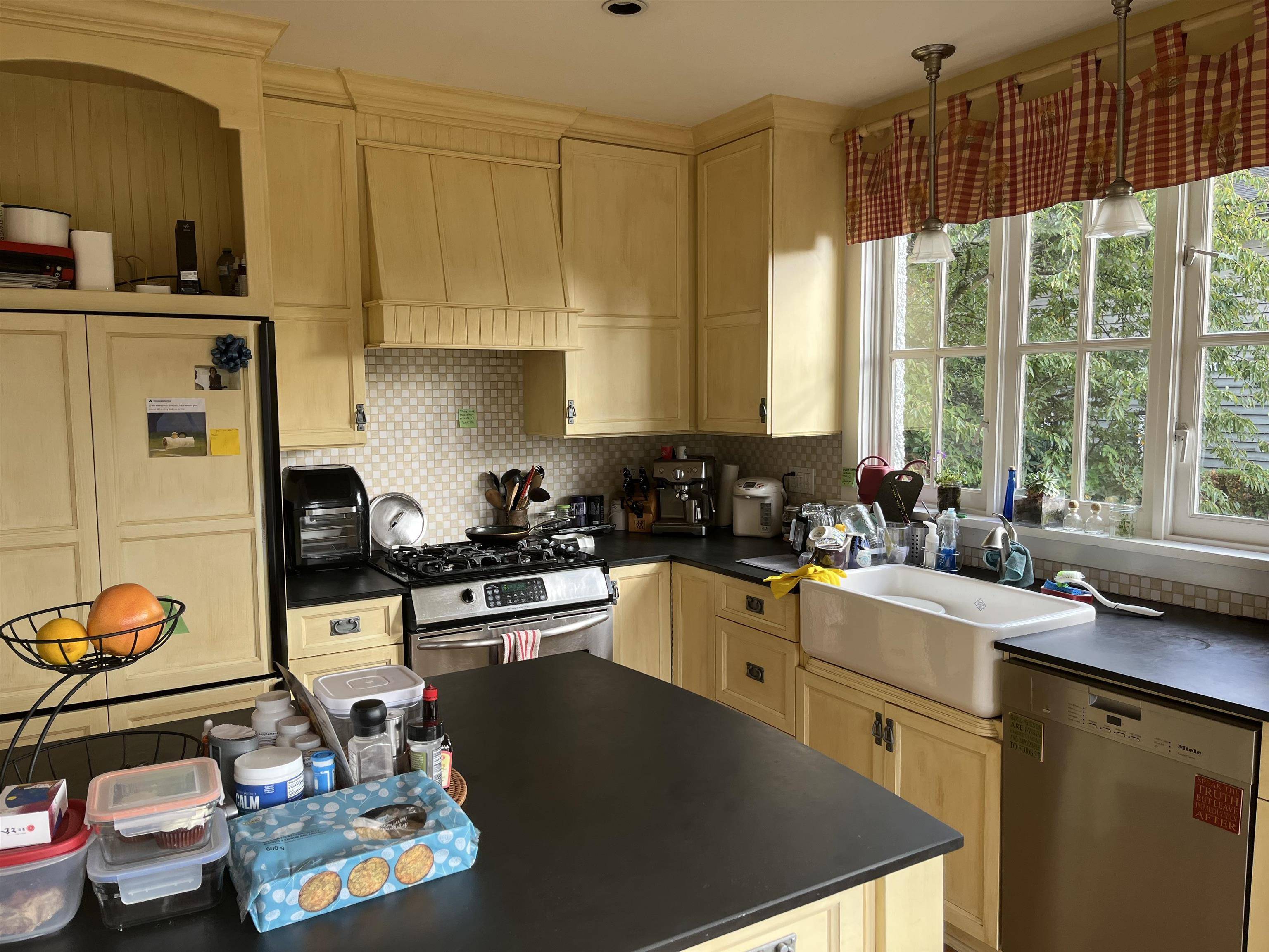 Vancouver, BC V6P 5S3,7637 West Boulevard
