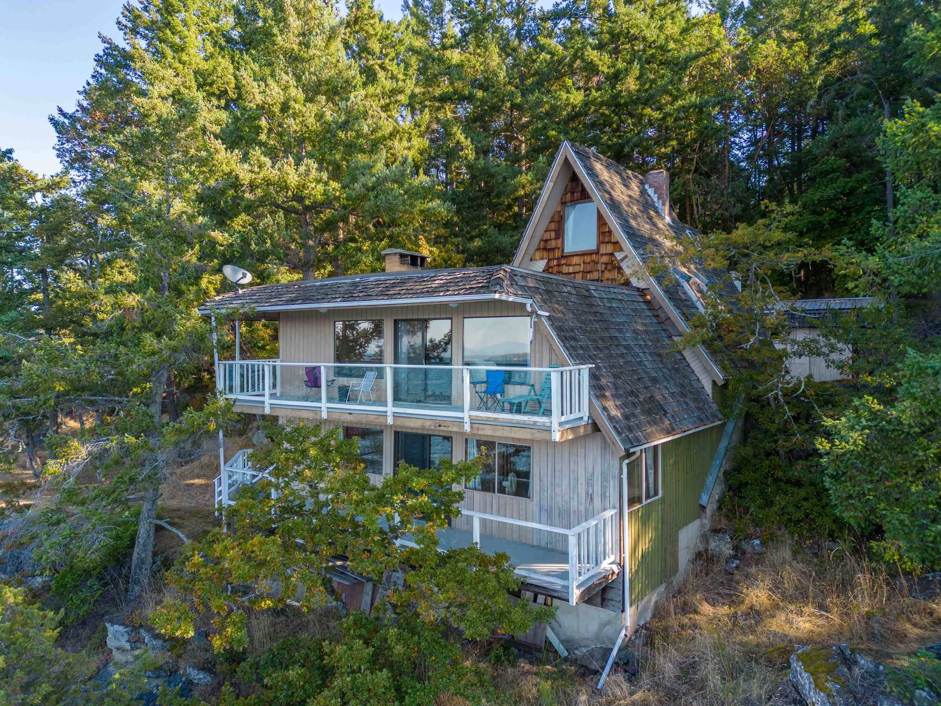 Galiano Island, BC V0N 1P0,315 Deacon LN
