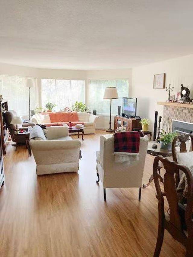 Surrey, BC V4A 8M8,2085 153 ST