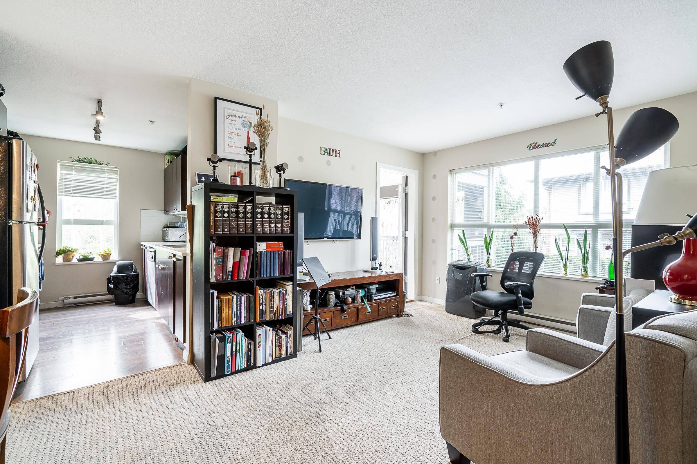Surrey, BC V4N 0Z9,18755 68 AVE #204