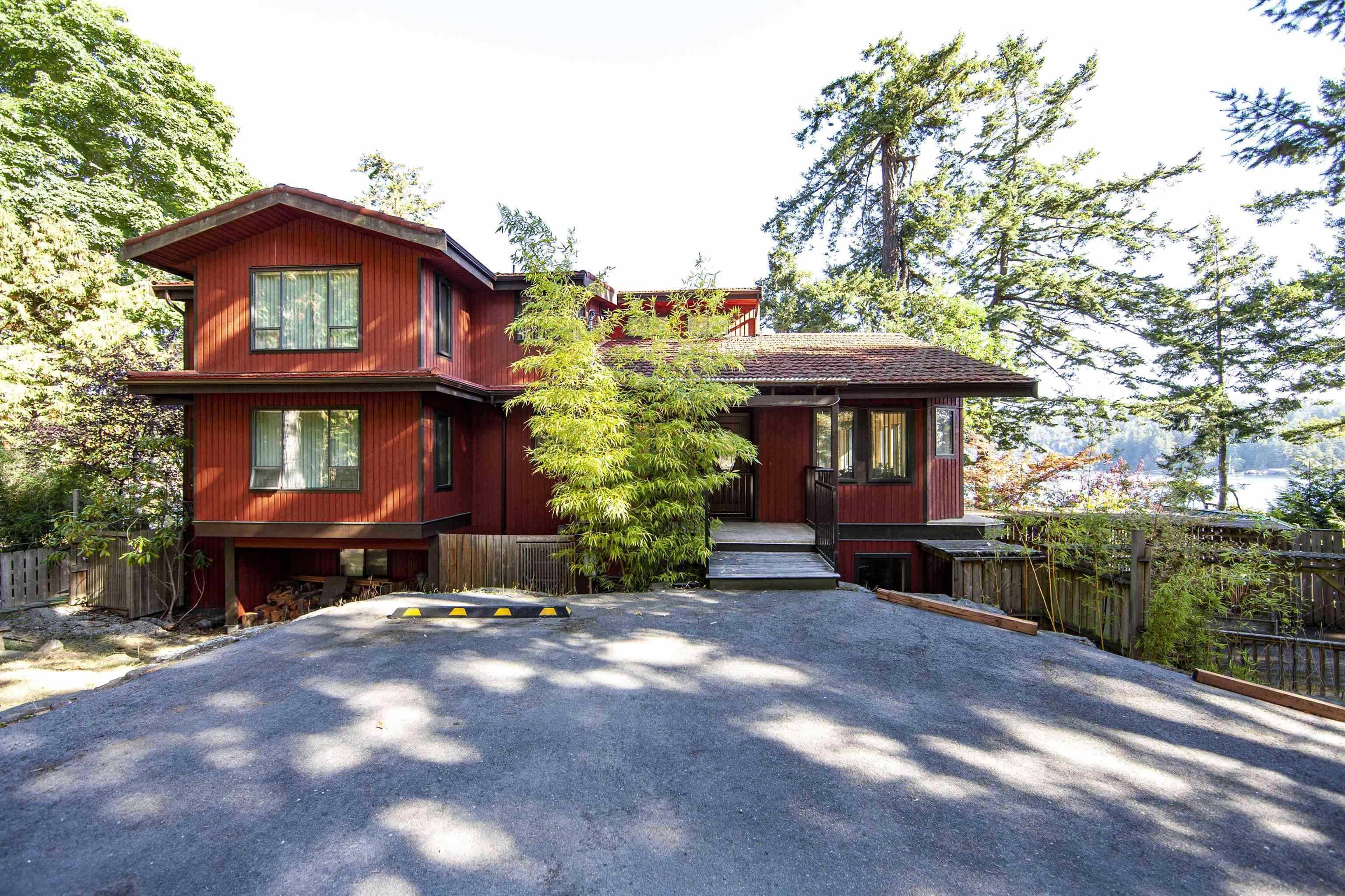 Pender Island, BC V0N 2M2,7911 Bedwell DR