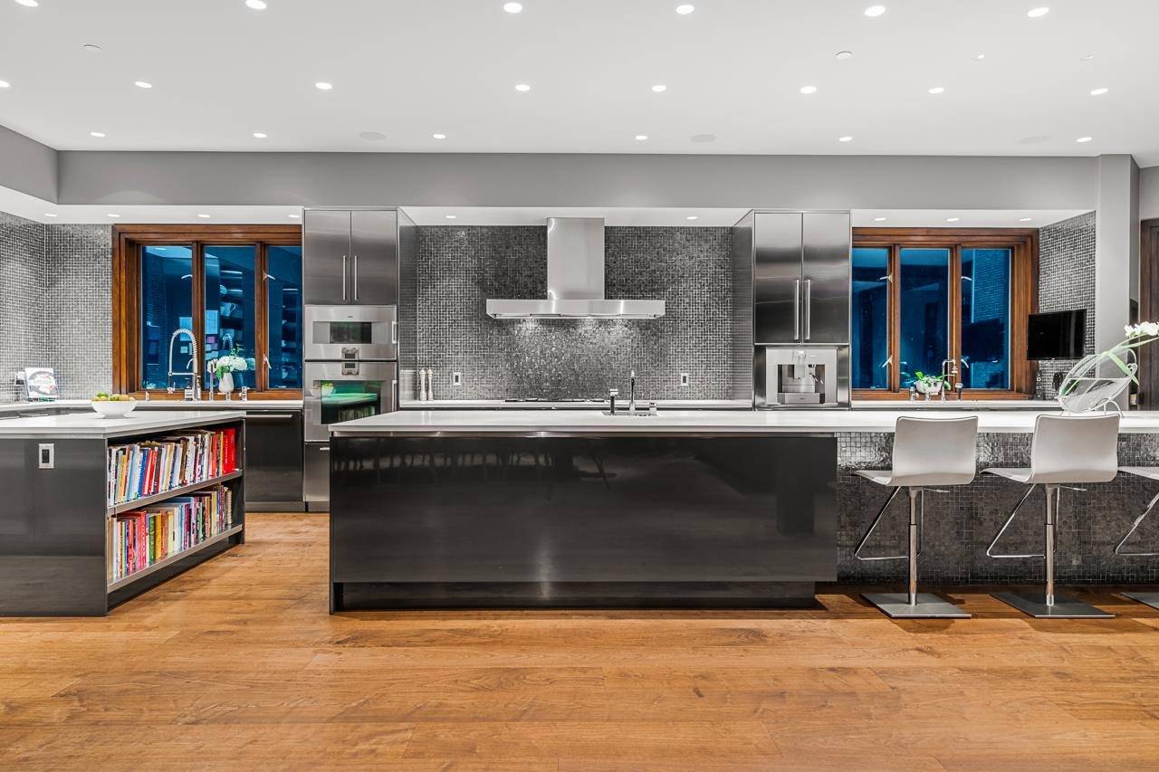 Vancouver, BC V6N 3X9,2870 SW Marine DR