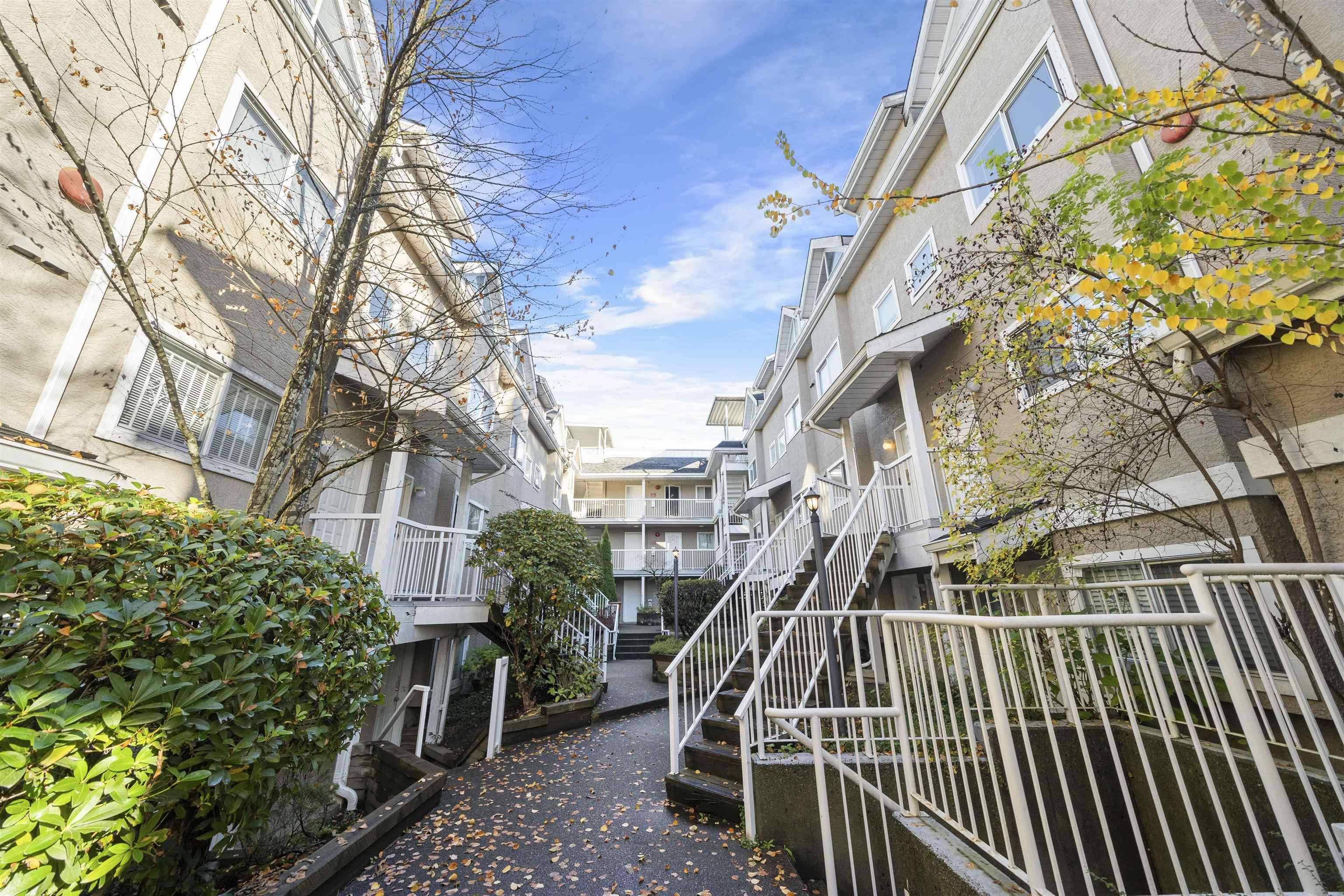 Vancouver, BC V5R 4Z5,3683 Wellington AVE #108