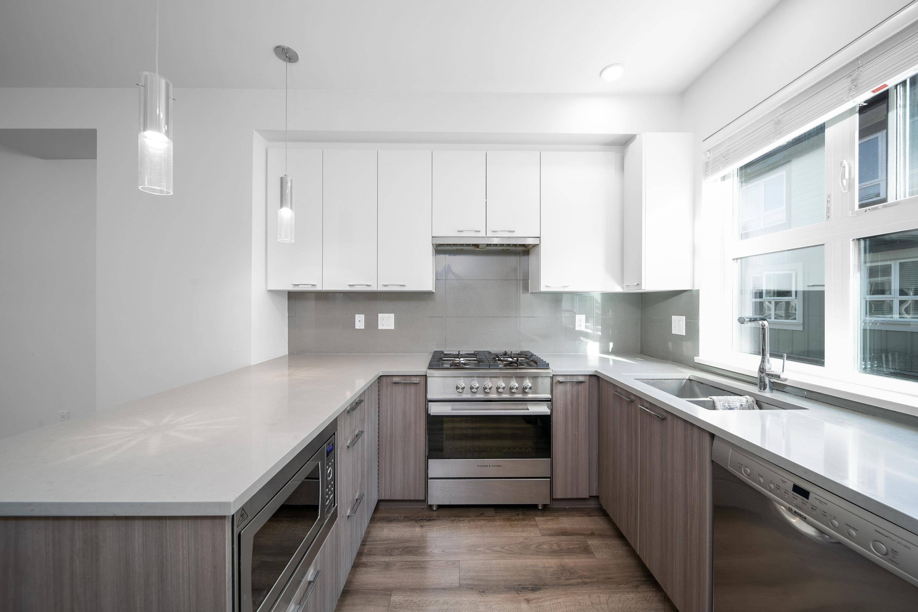 Richmond, BC V6X 0T2,10311 River DR #65