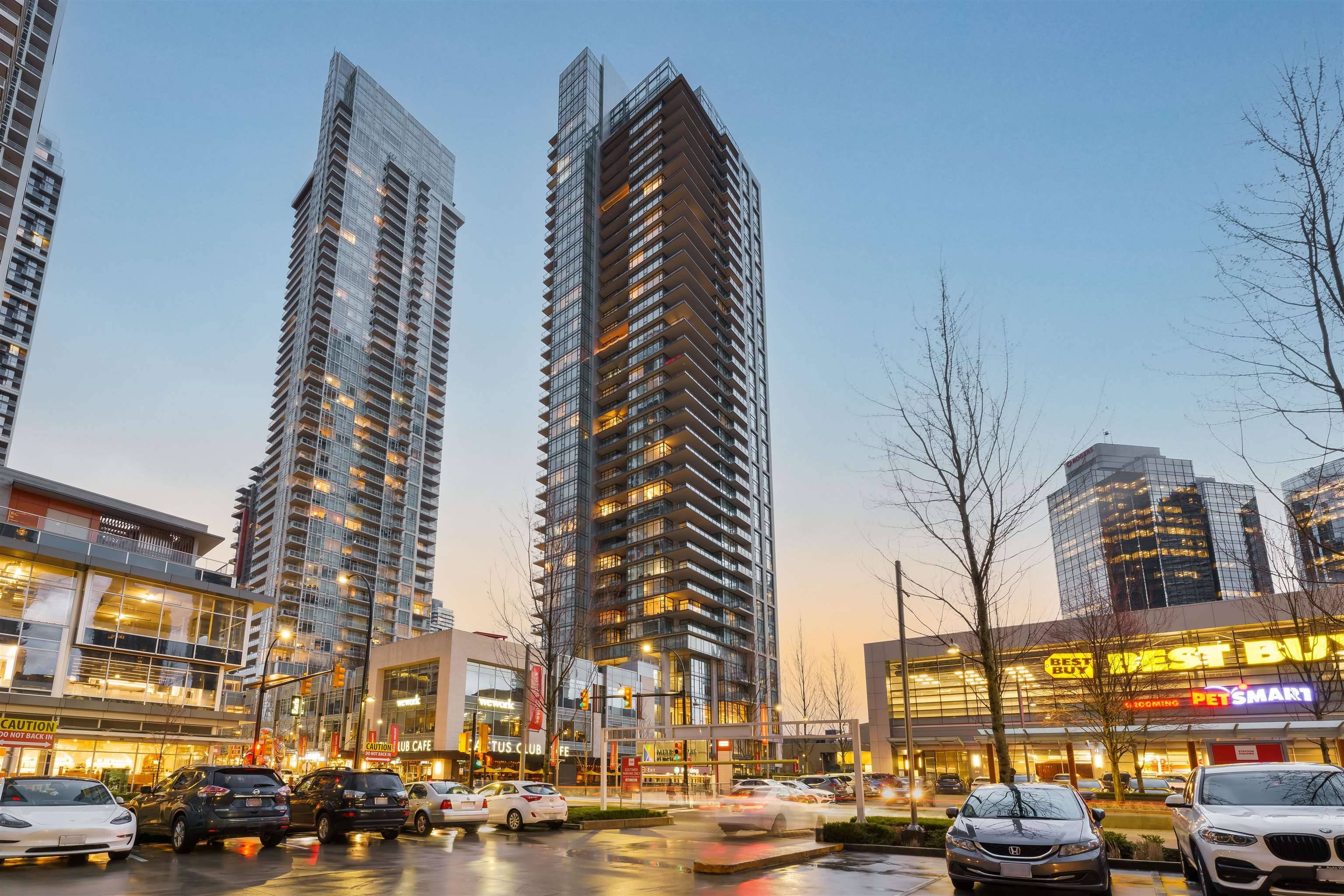 Burnaby, BC V5H 0H4,6098 Station ST #3501