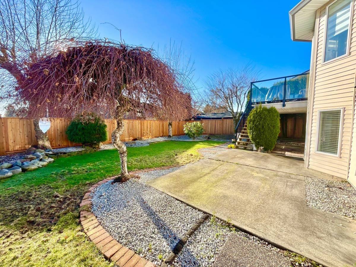 Coquitlam, BC V3E 3G6,3xx Grosvenor PL