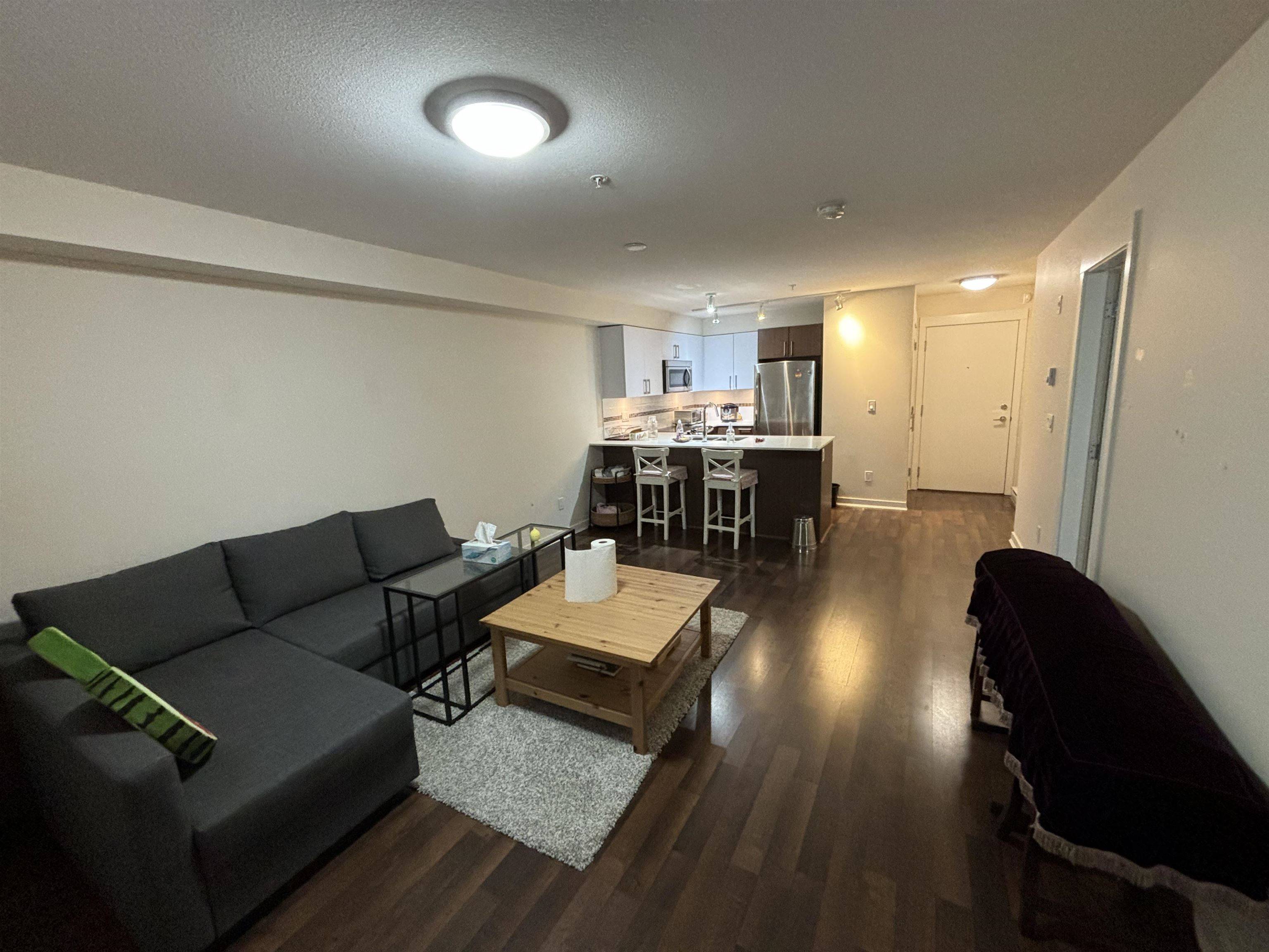 Surrey, BC V4N 1G4,8733 160 ST #217