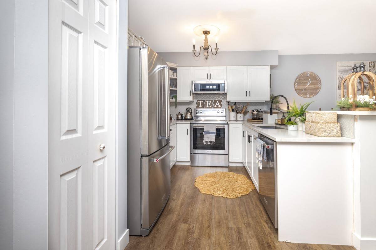 Gibsons, BC V0N 1V7,735 Park RD #53