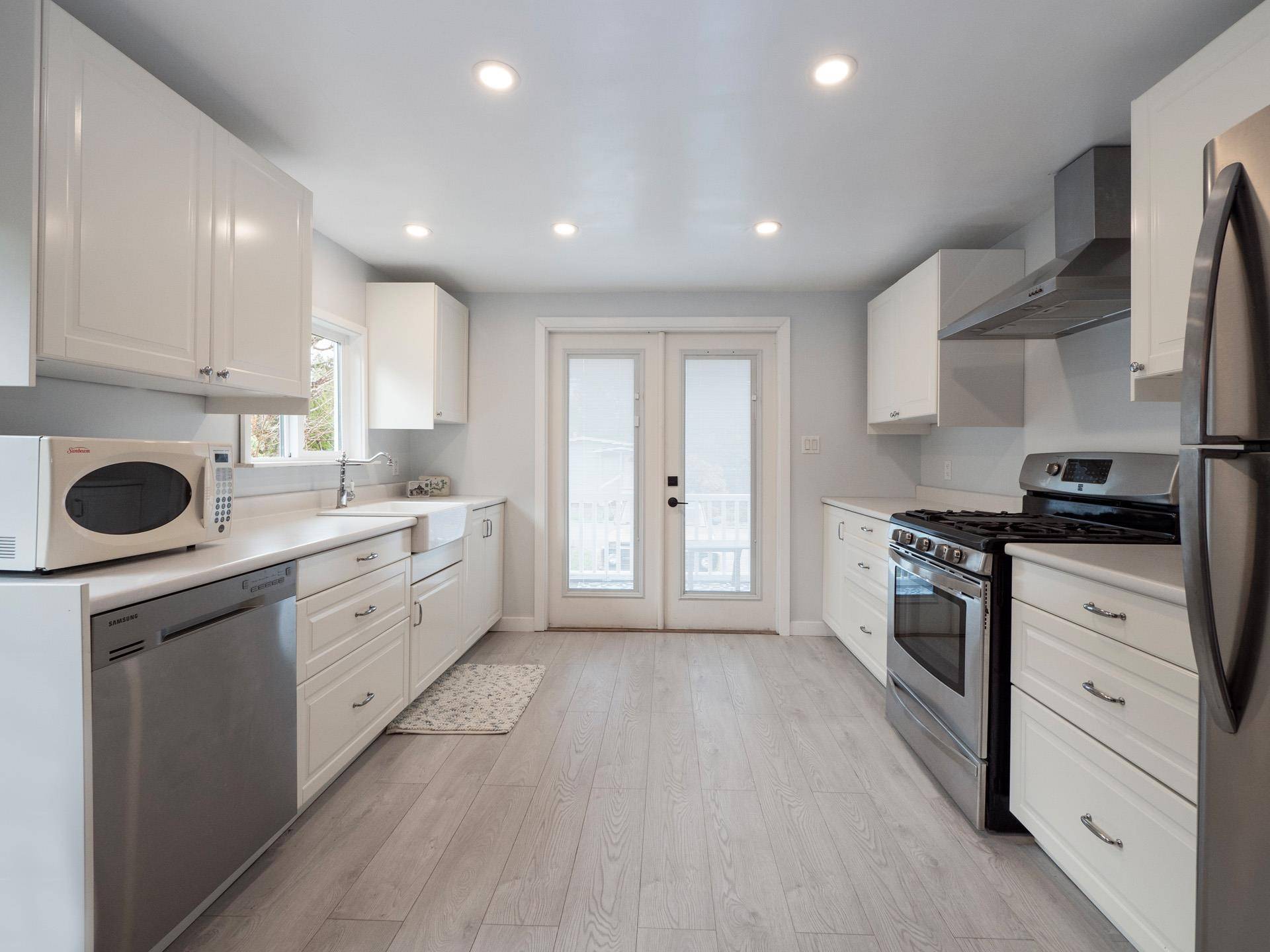 Gibsons, BC V0N 1V9,747 Cascade CRES