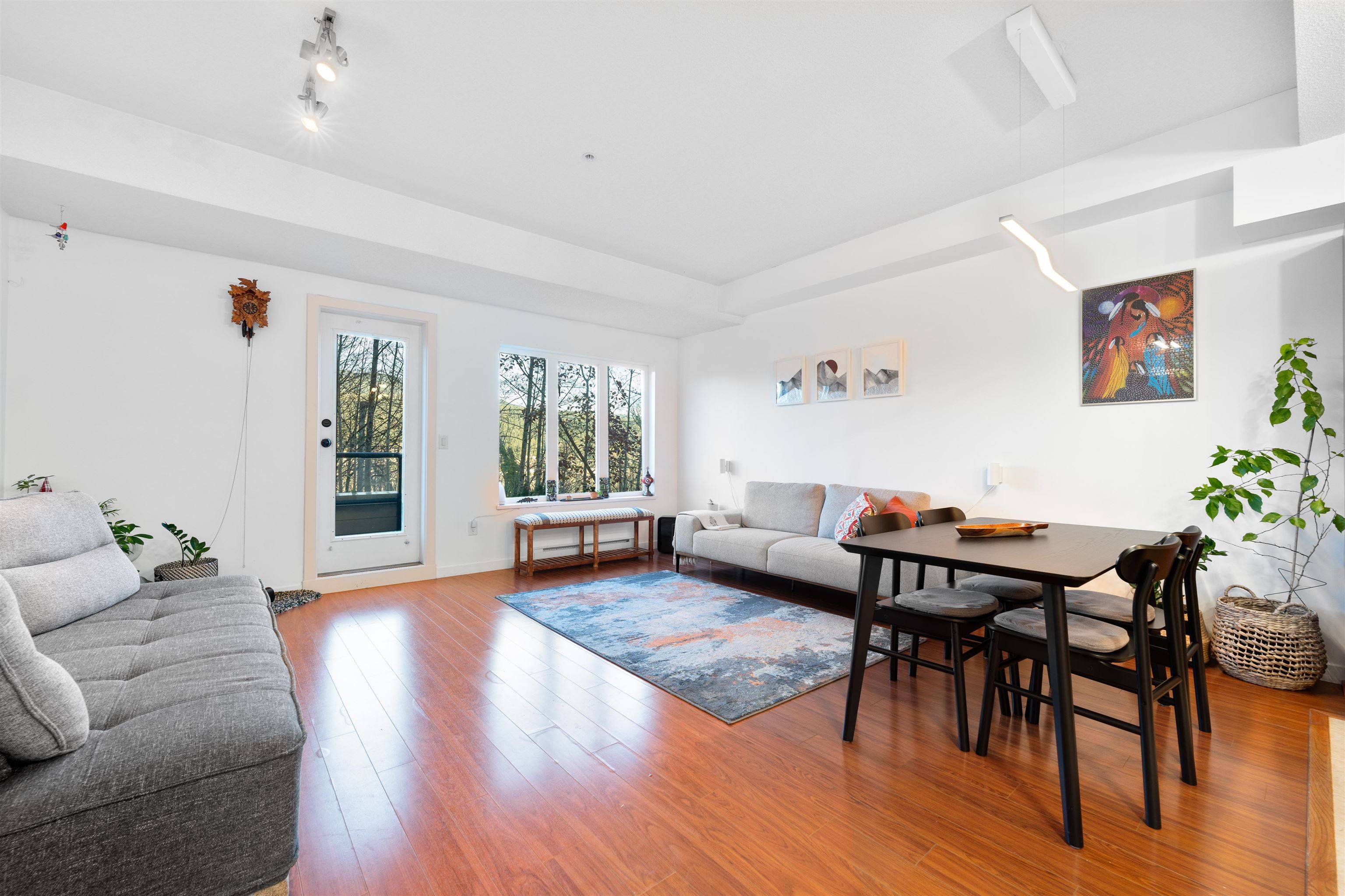 Port Moody, BC V3H 0B2,160 Shoreline CIR #106