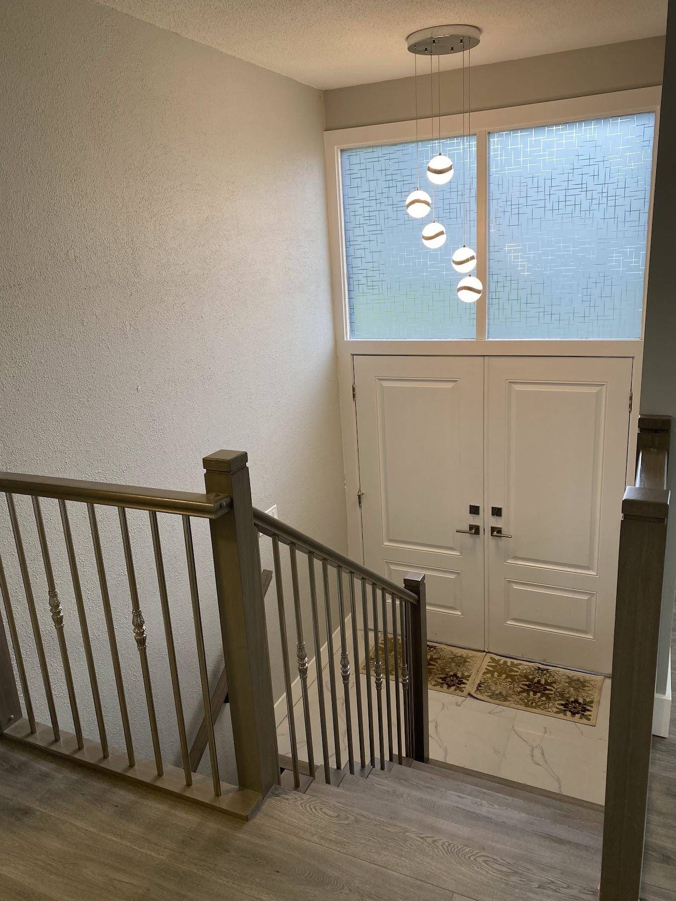 Surrey, BC V3R 5L2,13827 Berg RD