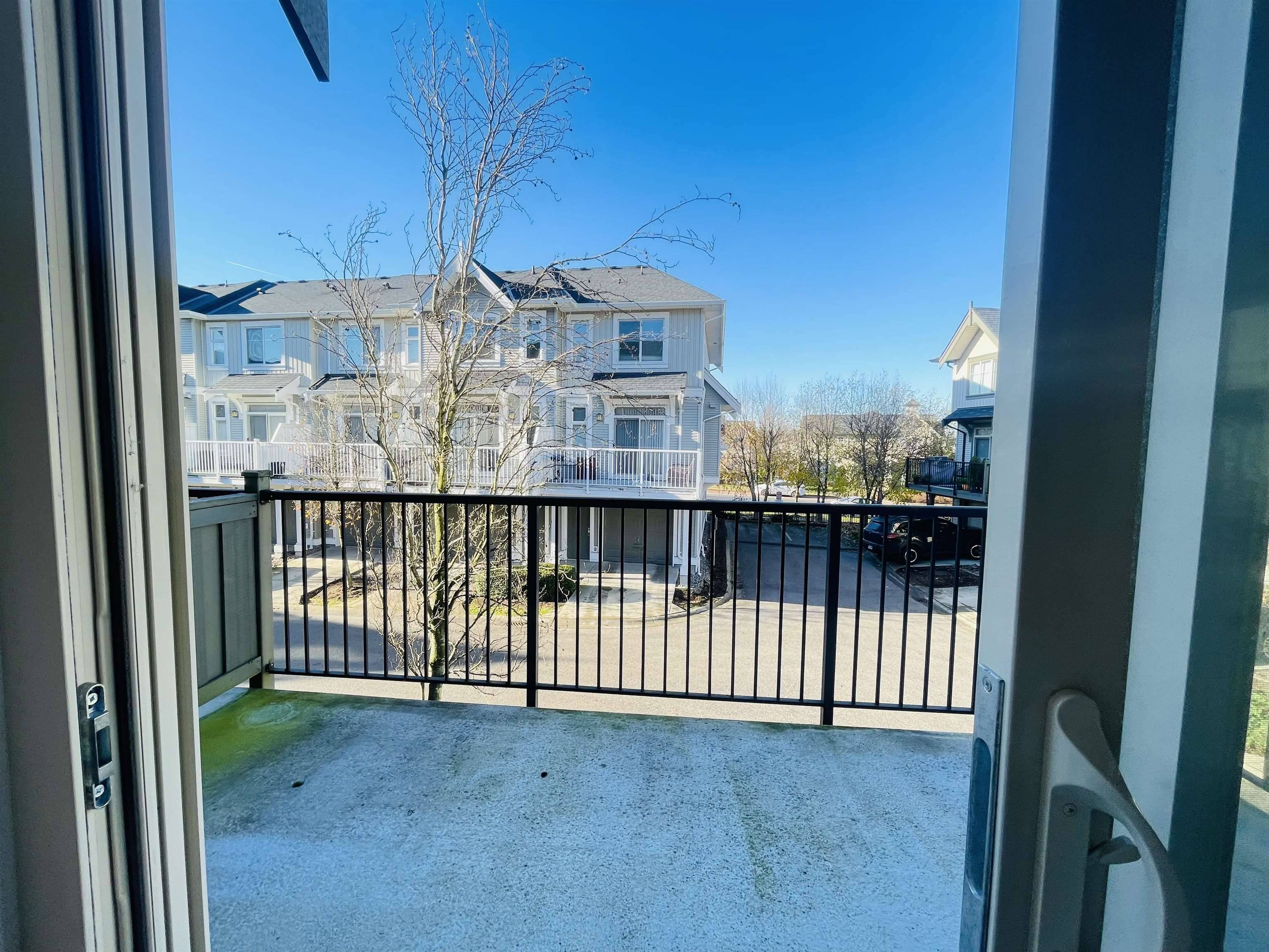 Abbotsford, BC V2T 0C2,31098 Westridge PL #52