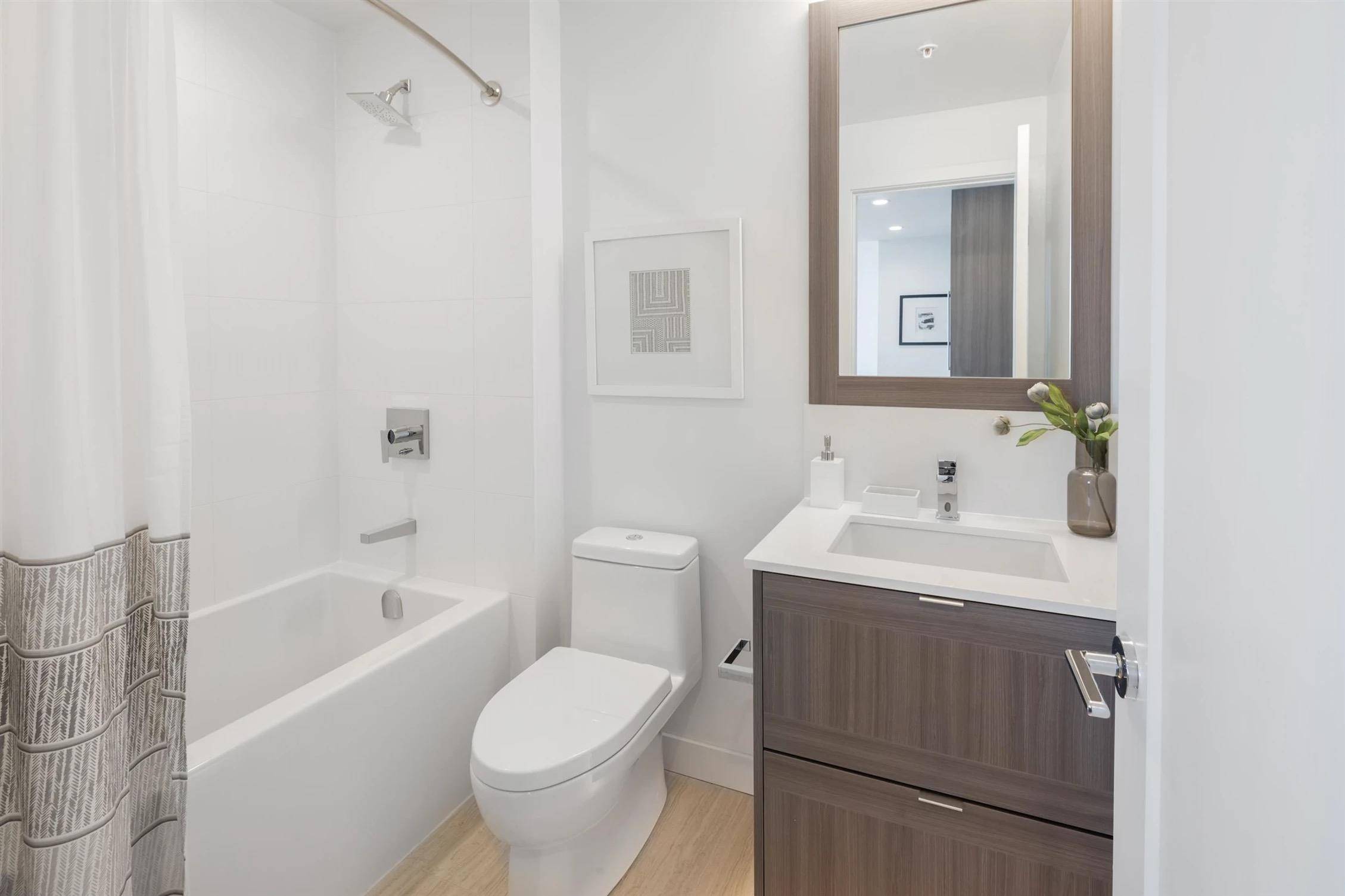 Burnaby, BC V5C 0M1,2311 Beta AVE #2807