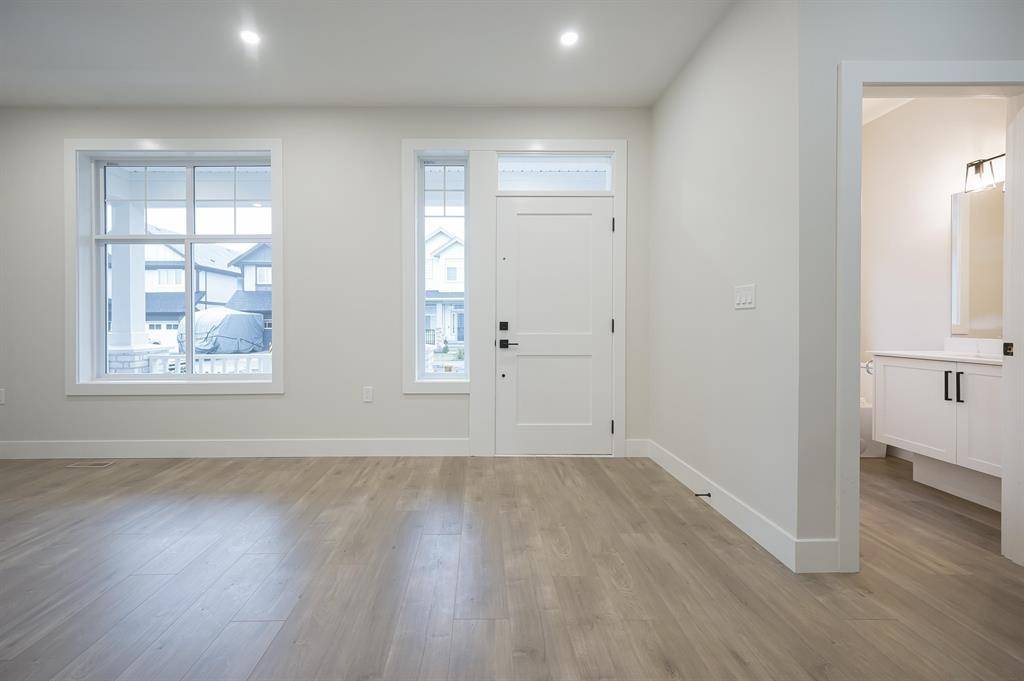Langley, BC V2Y 3T1,20512 76a AVE